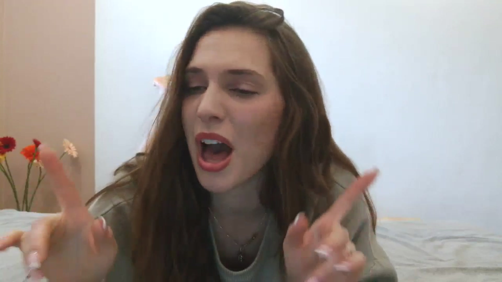 Gallery image thumbnail from HaleyReed's myfreecams stream on, 04/09/2025, 12:17 image 17 of 20