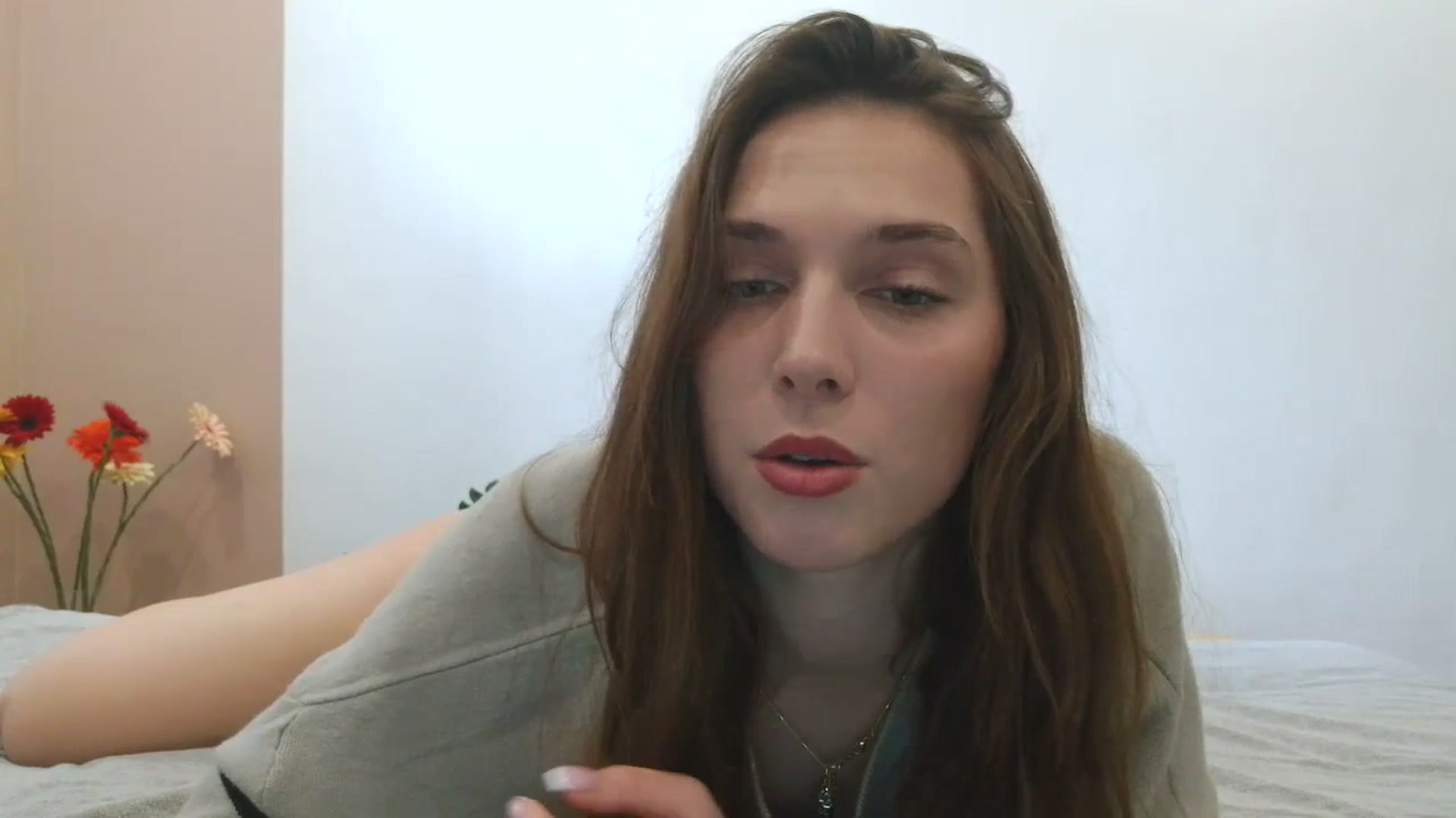 Gallery image thumbnail from HaleyReed's myfreecams stream on, 04/09/2025, 12:17 image 16 of 20