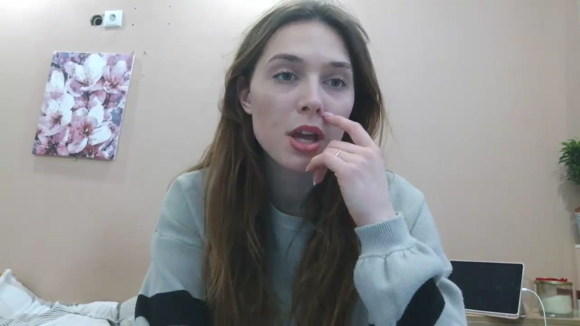 Gallery image thumbnail from HaleyReed's myfreecams stream on, 04/09/2025, 13:23 image 15 of 20
