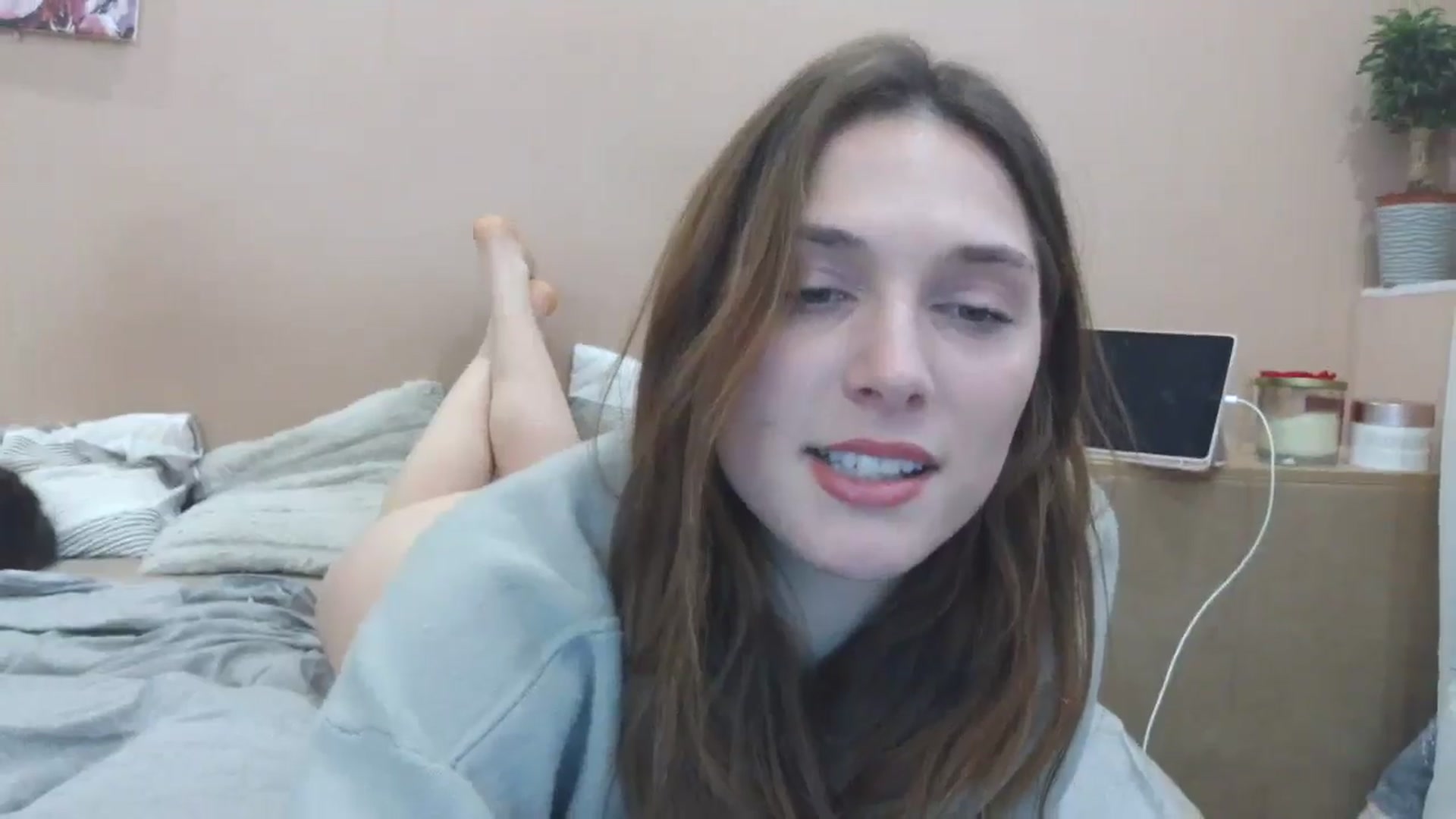 Gallery image thumbnail from HaleyReed's myfreecams stream on, 04/09/2025, 13:44 image 14 of 20