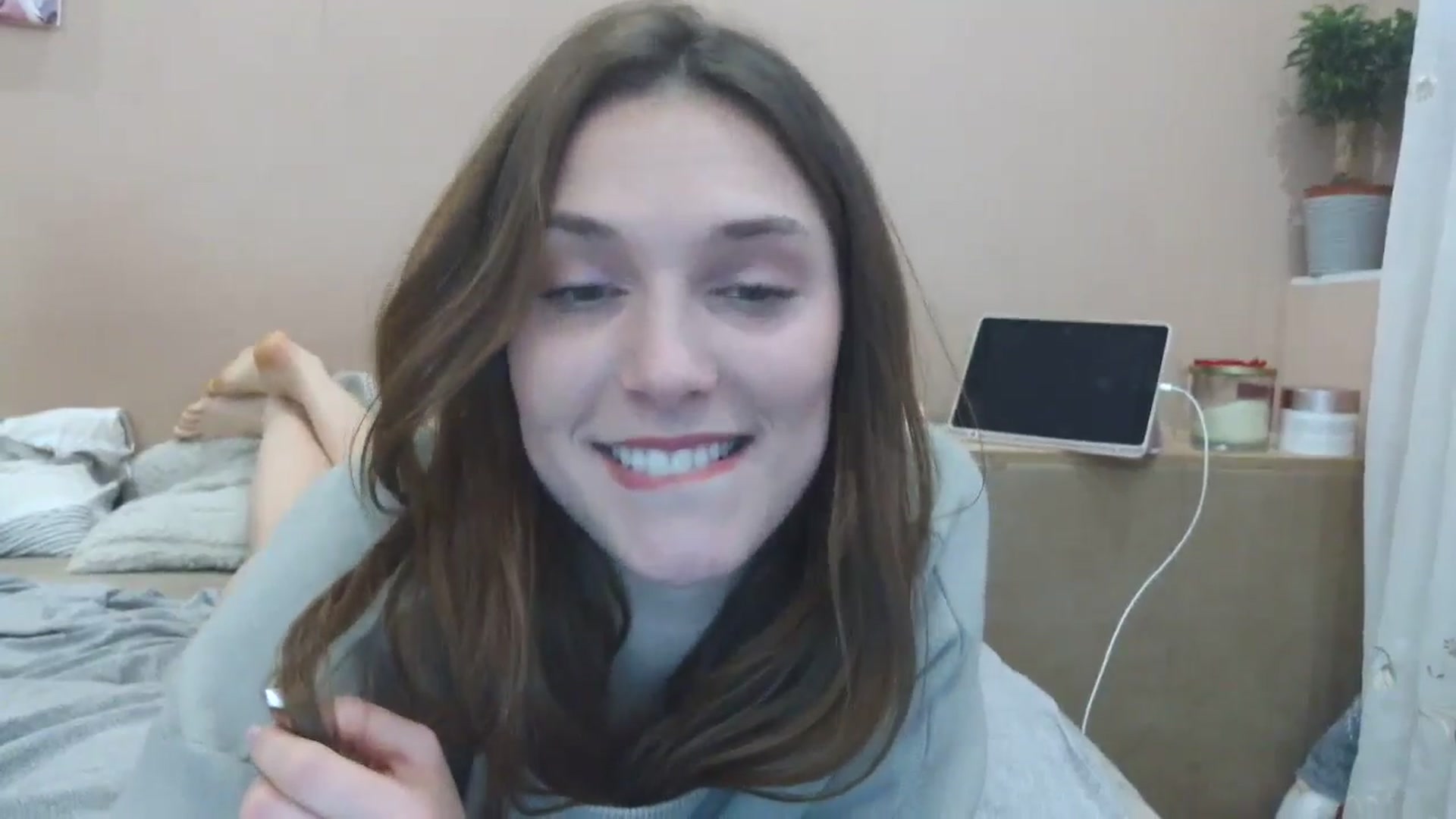 Gallery image thumbnail from HaleyReed's myfreecams stream on, 04/09/2025, 13:44 image 2 of 20