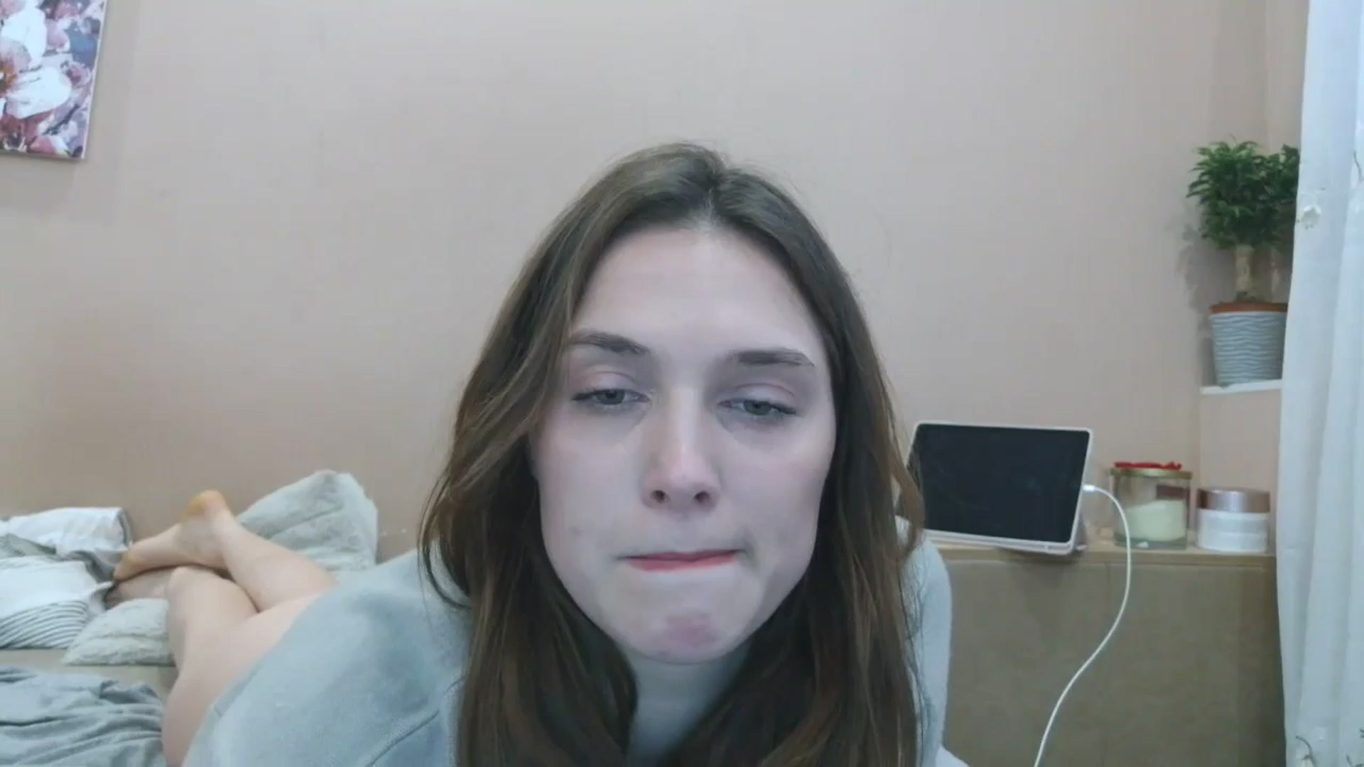 Gallery image thumbnail from HaleyReed's myfreecams stream on, 04/09/2025, 13:44 image 1 of 20