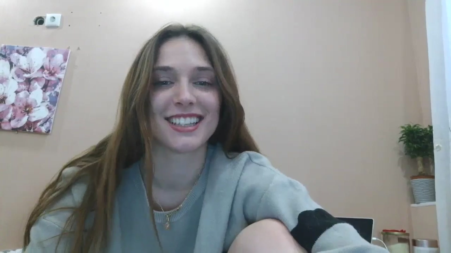 Gallery image thumbnail from HaleyReed's myfreecams stream on, 04/09/2025, 14:16 image 9 of 20
