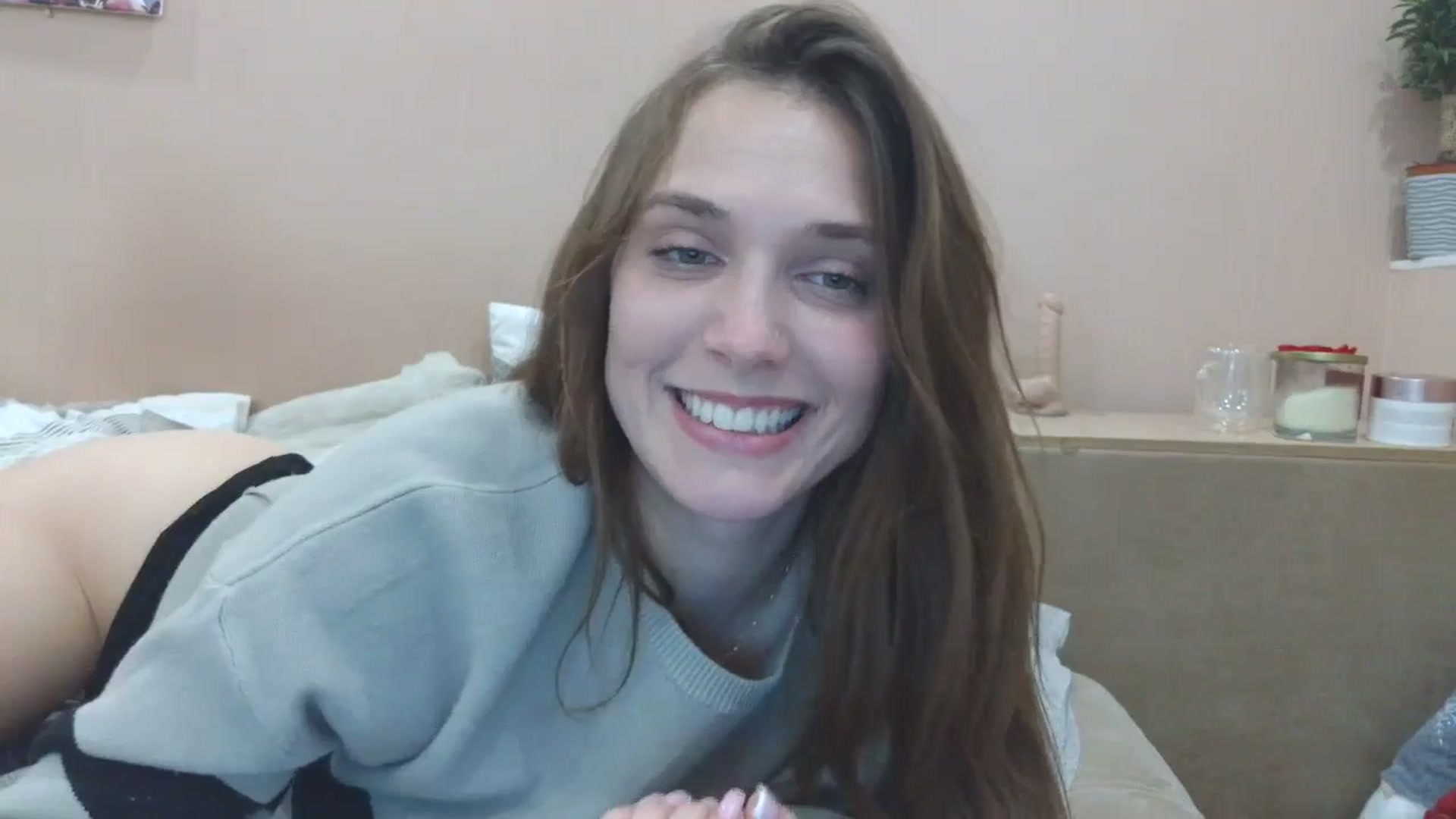 Gallery image thumbnail from HaleyReed's myfreecams stream on, 04/09/2025, 15:53 image 6 of 20