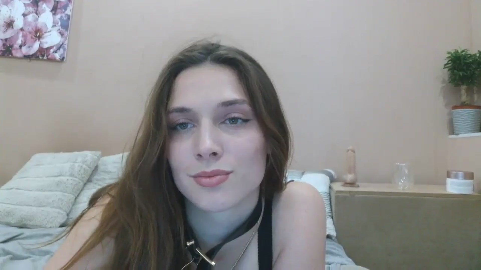 Gallery image thumbnail from HaleyReed's myfreecams stream on, 04/10/2025, 13:45 image 16 of 20