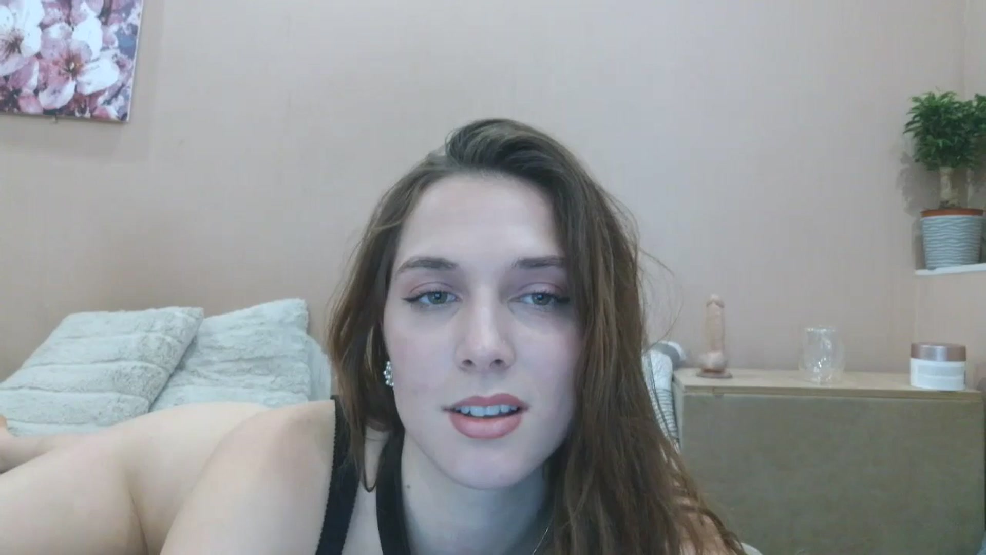 Gallery image thumbnail from HaleyReed's myfreecams stream on, 04/10/2025, 13:45 image 14 of 20