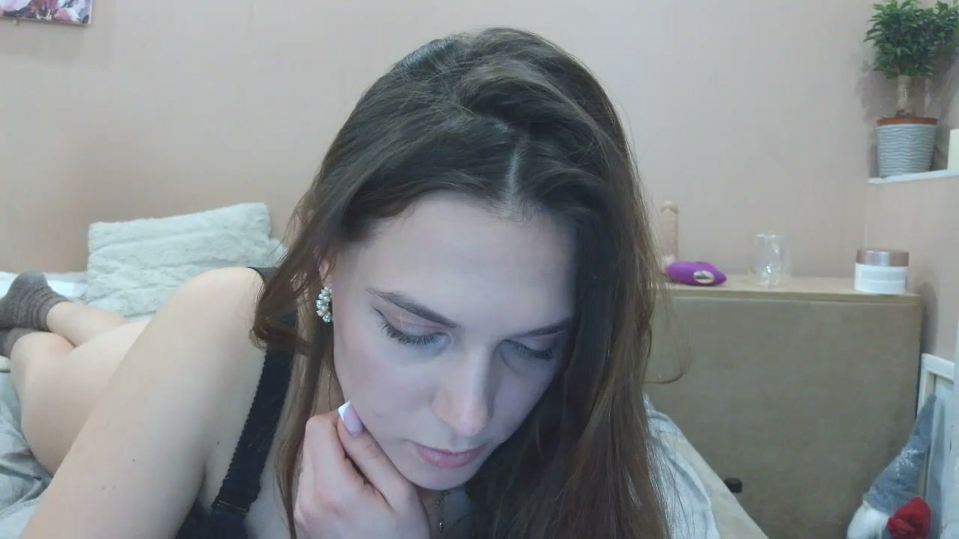 Gallery image thumbnail from HaleyReed's myfreecams stream on, 04/10/2025, 15:04 image 15 of 20
