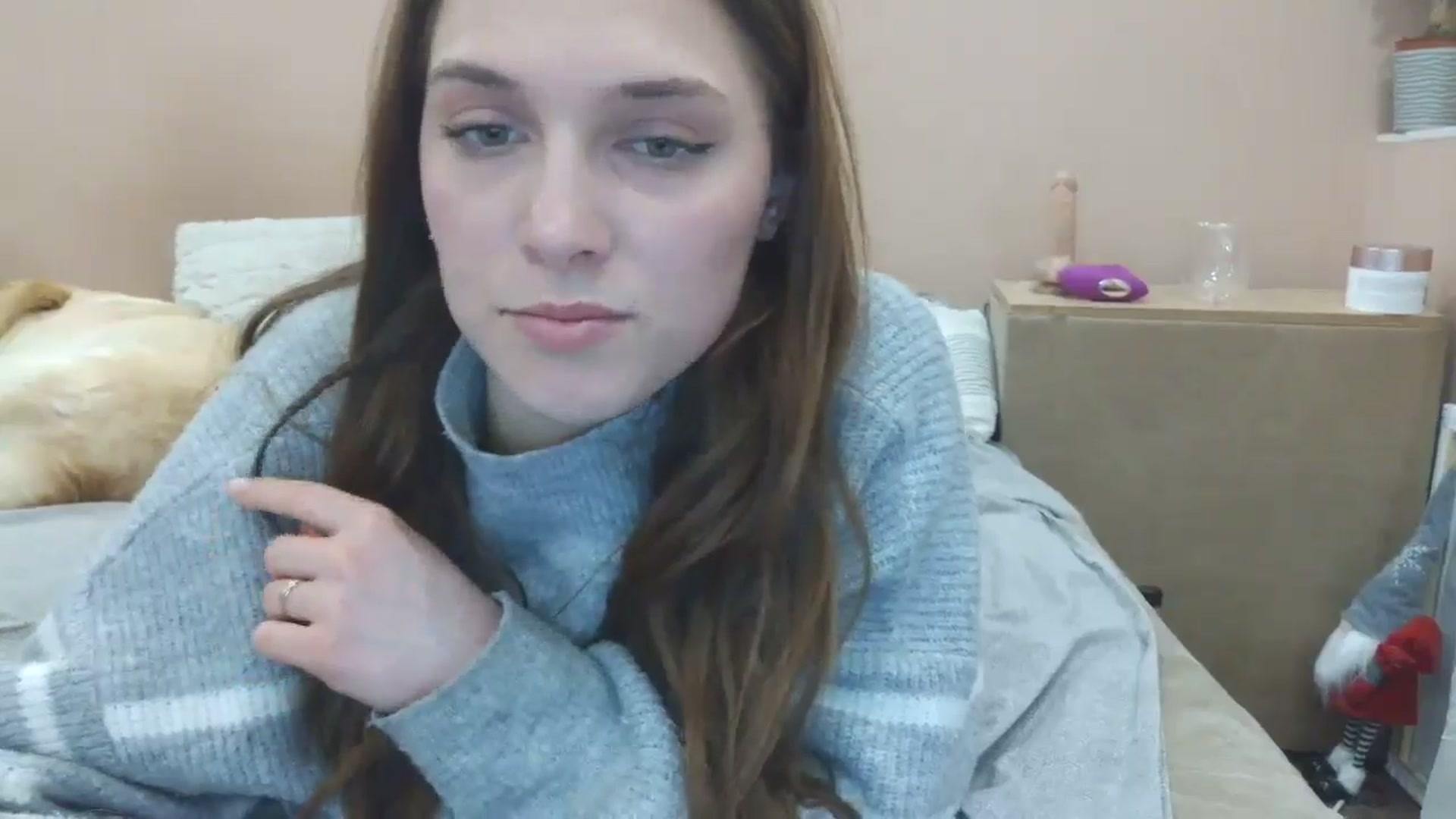 Gallery image thumbnail from HaleyReed's myfreecams stream on, 04/10/2025, 16:09 image 18 of 20