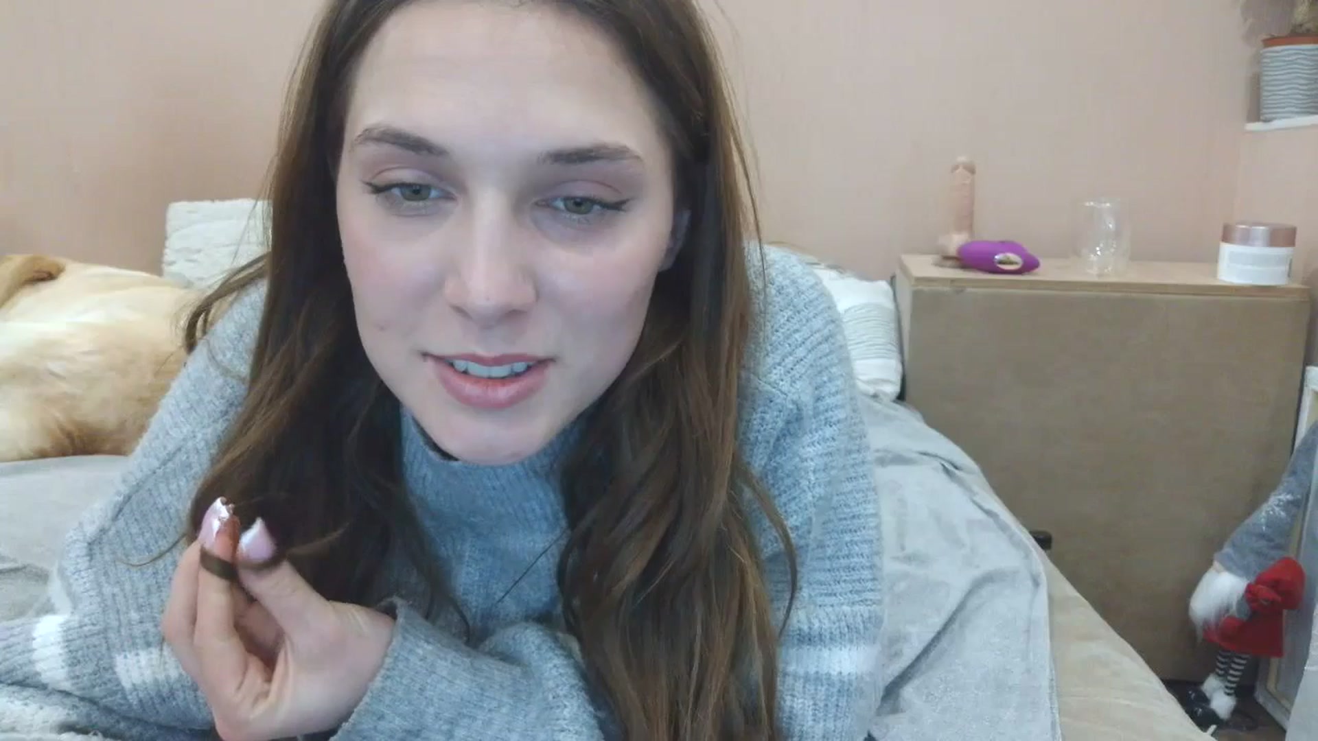 Gallery image thumbnail from HaleyReed's myfreecams stream on, 04/10/2025, 16:09 image 17 of 20