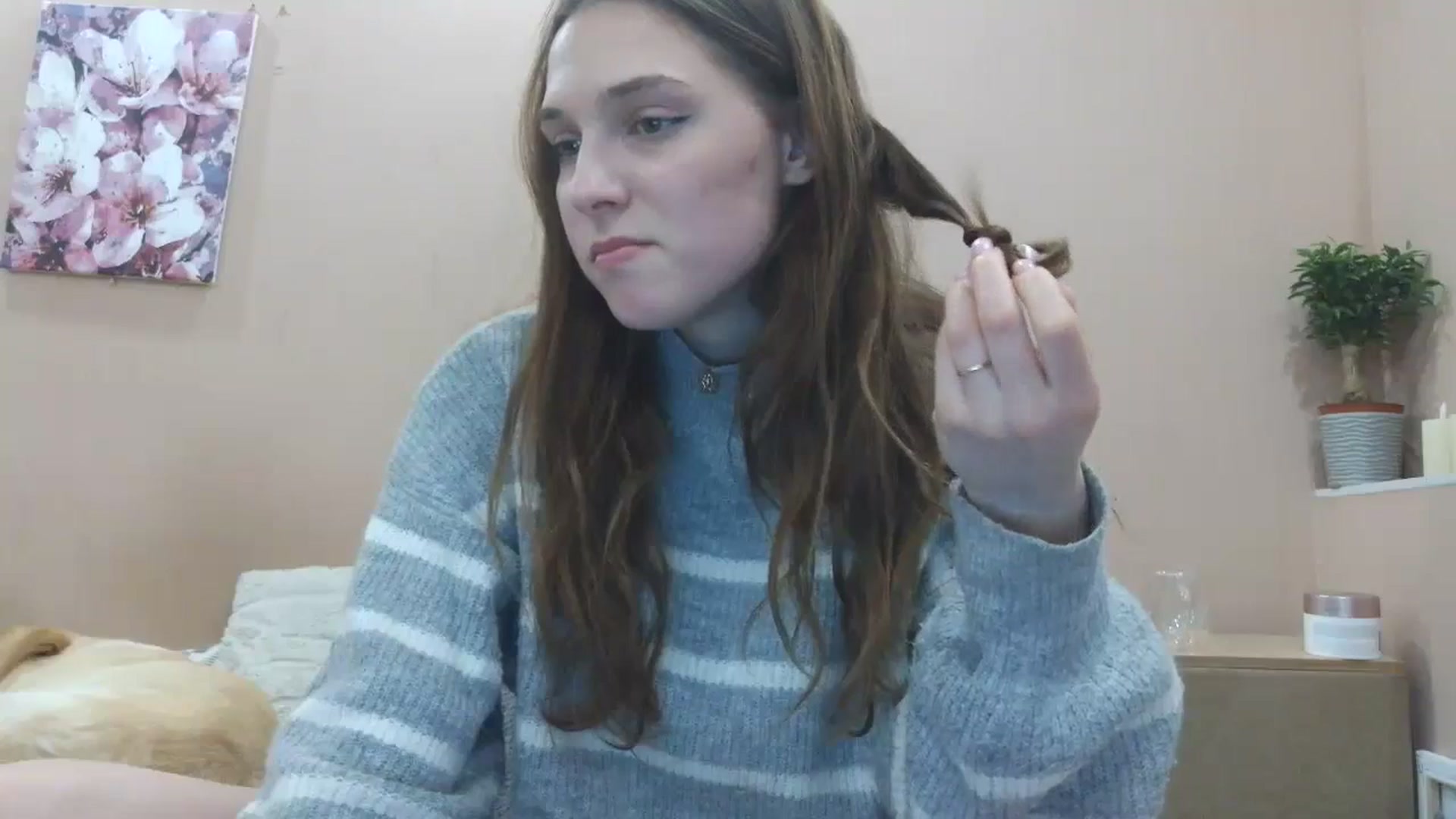 Gallery image thumbnail from HaleyReed's myfreecams stream on, 04/10/2025, 16:09 image 12 of 20