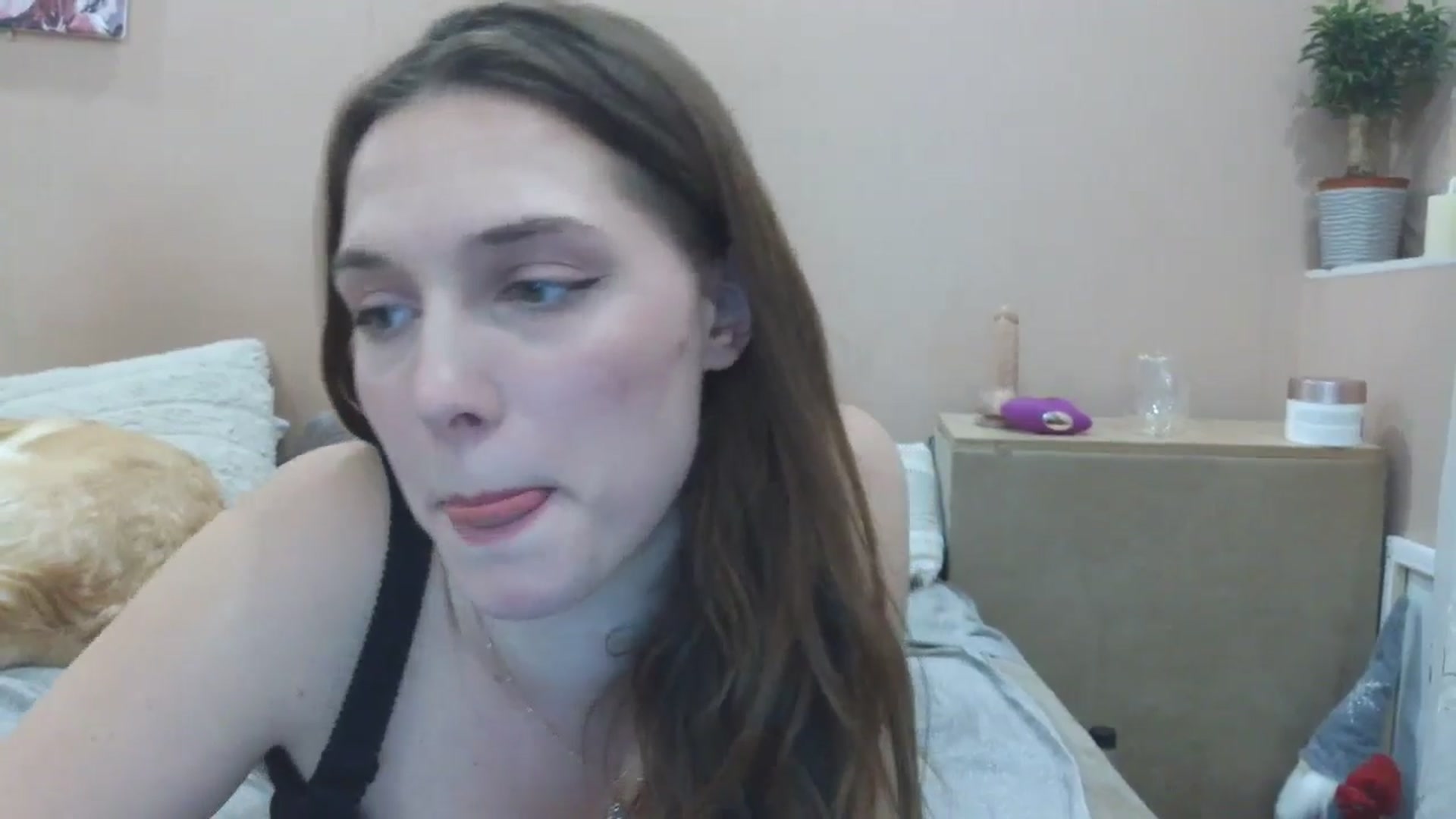 Gallery image thumbnail from HaleyReed's myfreecams stream on, 04/10/2025, 16:09 image 3 of 20