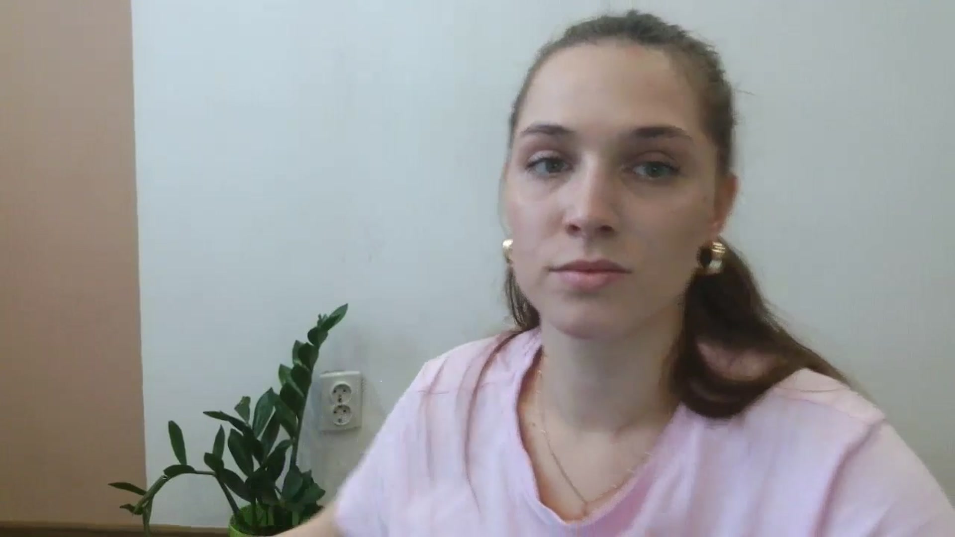 Gallery image thumbnail from HaleyReed's myfreecams stream on, 04/13/2025, 12:03 image 7 of 20