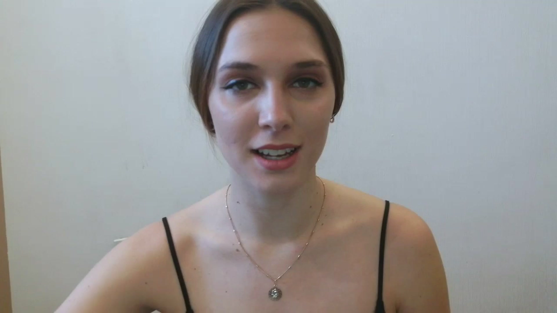 Gallery image thumbnail from HaleyReed's myfreecams stream on, 04/15/2025, 10:34 image 1 of 20