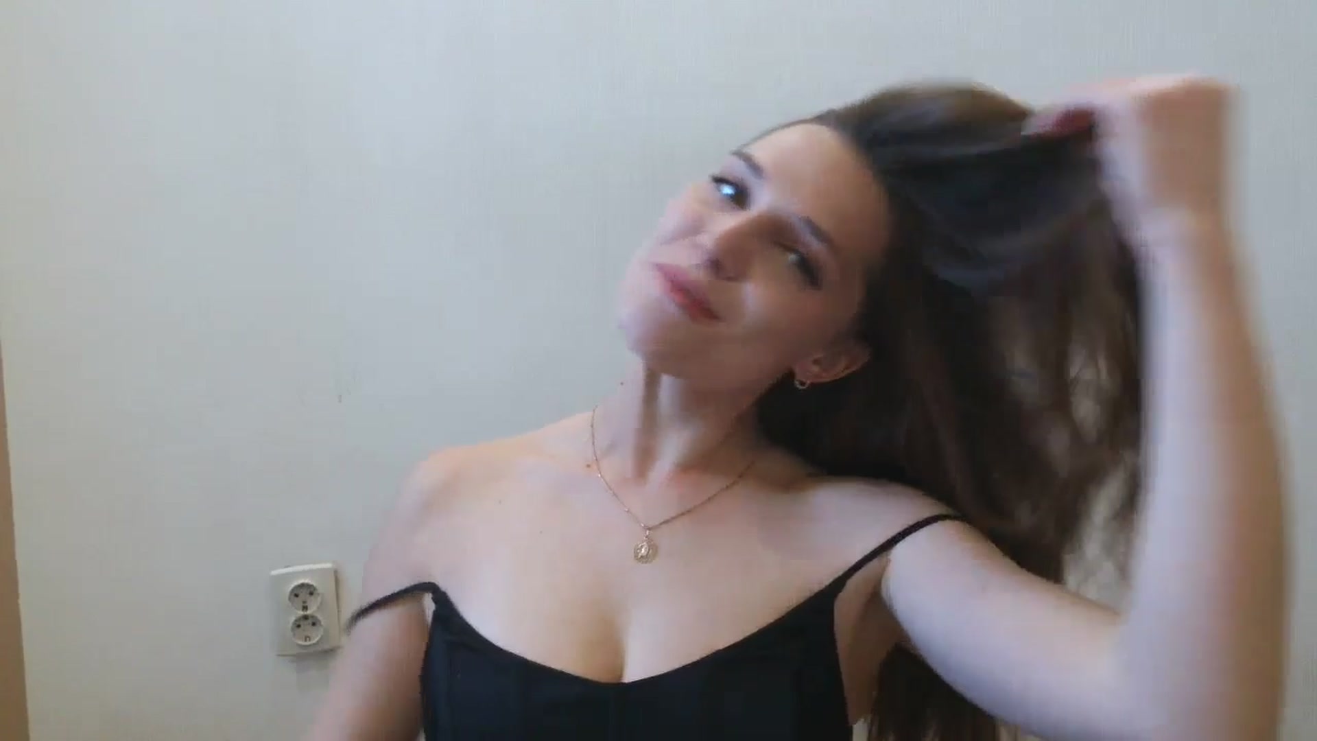 Gallery image thumbnail from HaleyReed's myfreecams stream on, 04/15/2025, 10:34 image 2 of 20