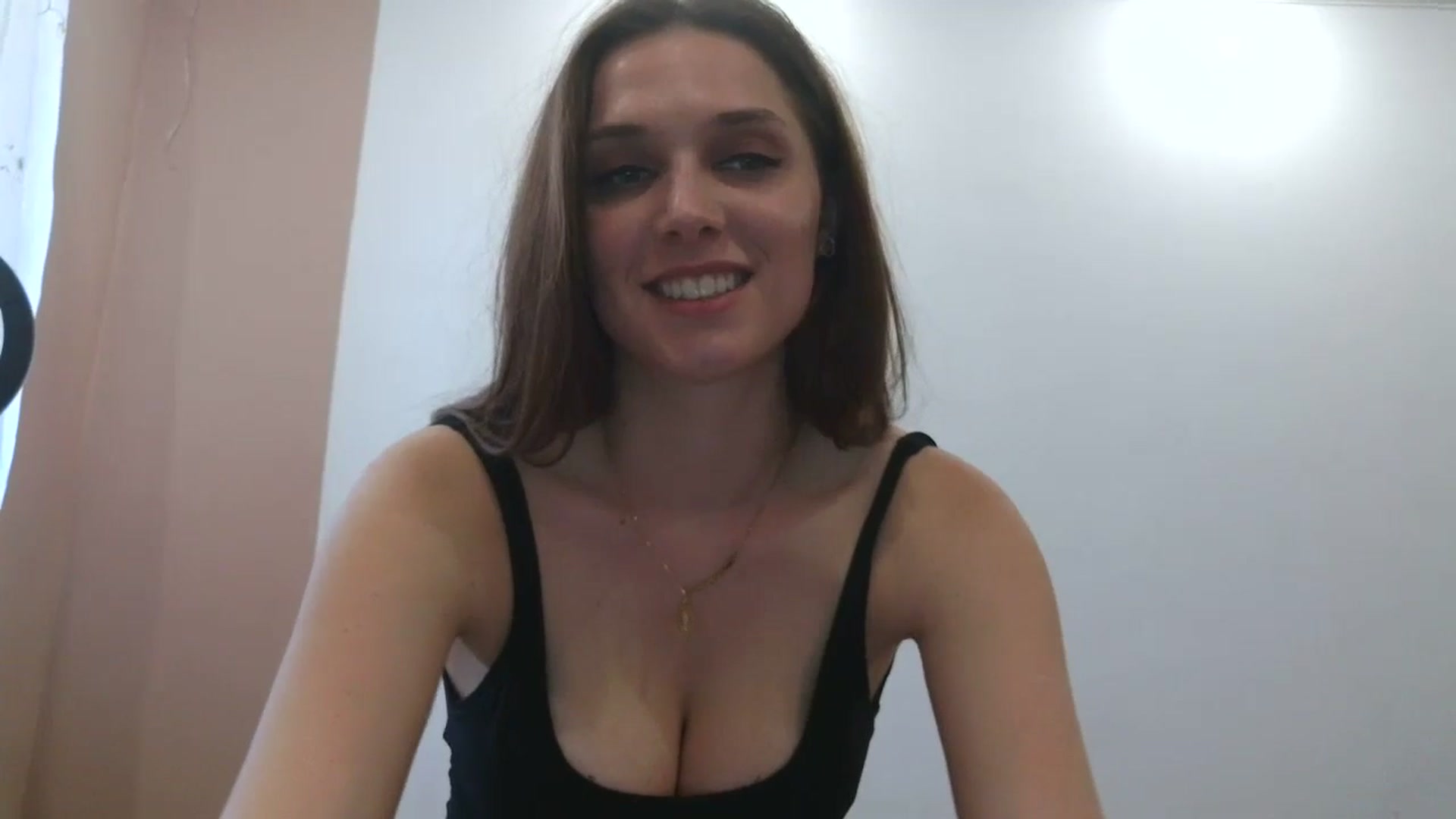 Gallery image thumbnail from HaleyReed's myfreecams stream on, 04/15/2025, 15:08 image 12 of 20