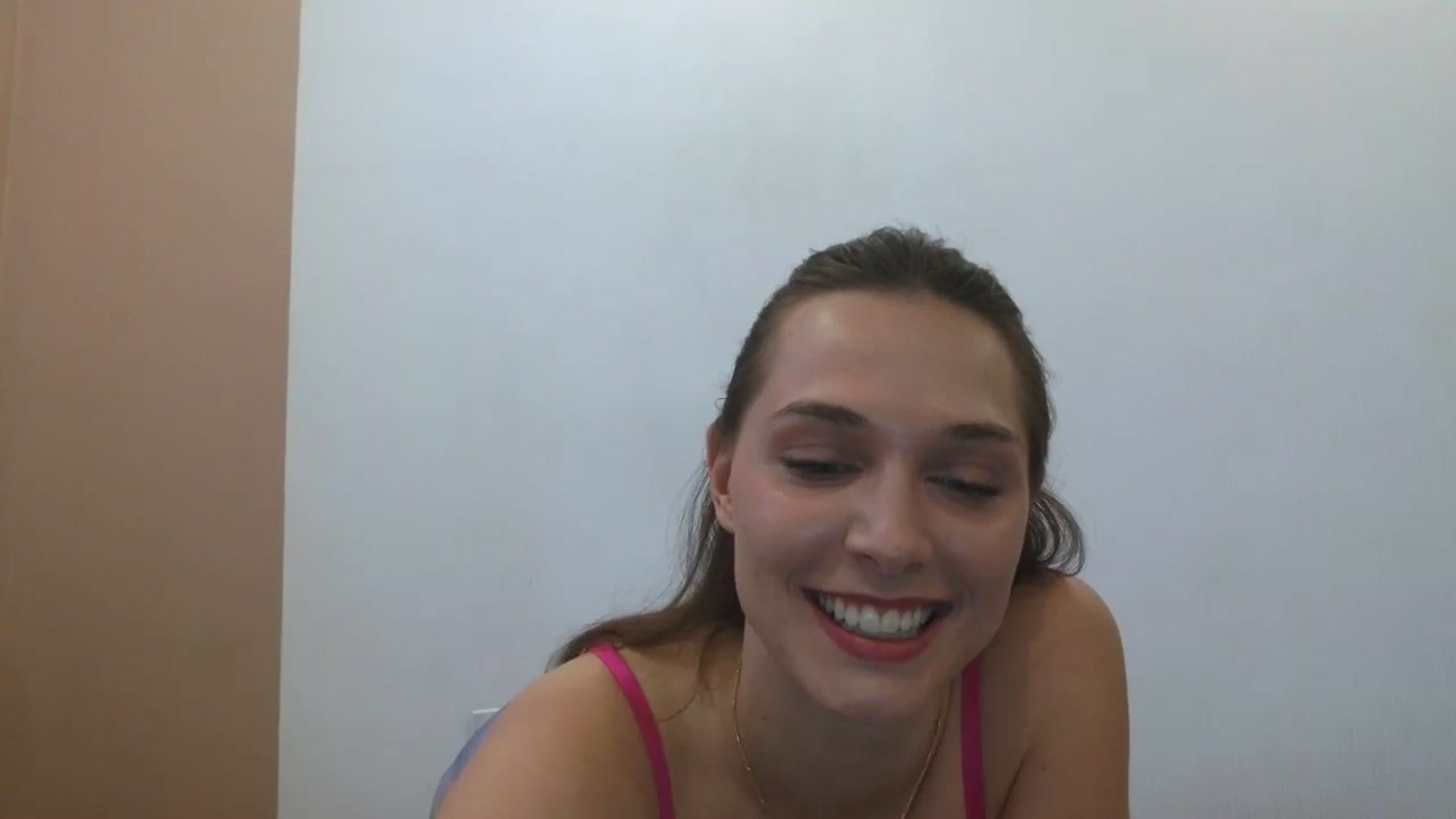 Gallery image thumbnail from HaleyReed's myfreecams stream on, 04/16/2025, 11:51 image 4 of 20