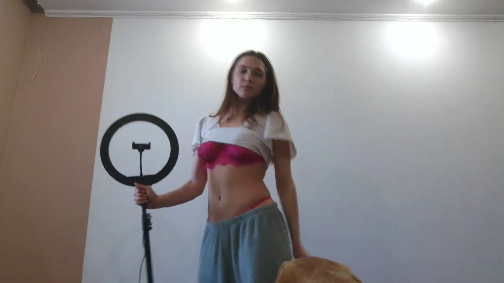 Gallery image thumbnail from HaleyReed's myfreecams stream on, 04/16/2025, 12:56 image 7 of 20