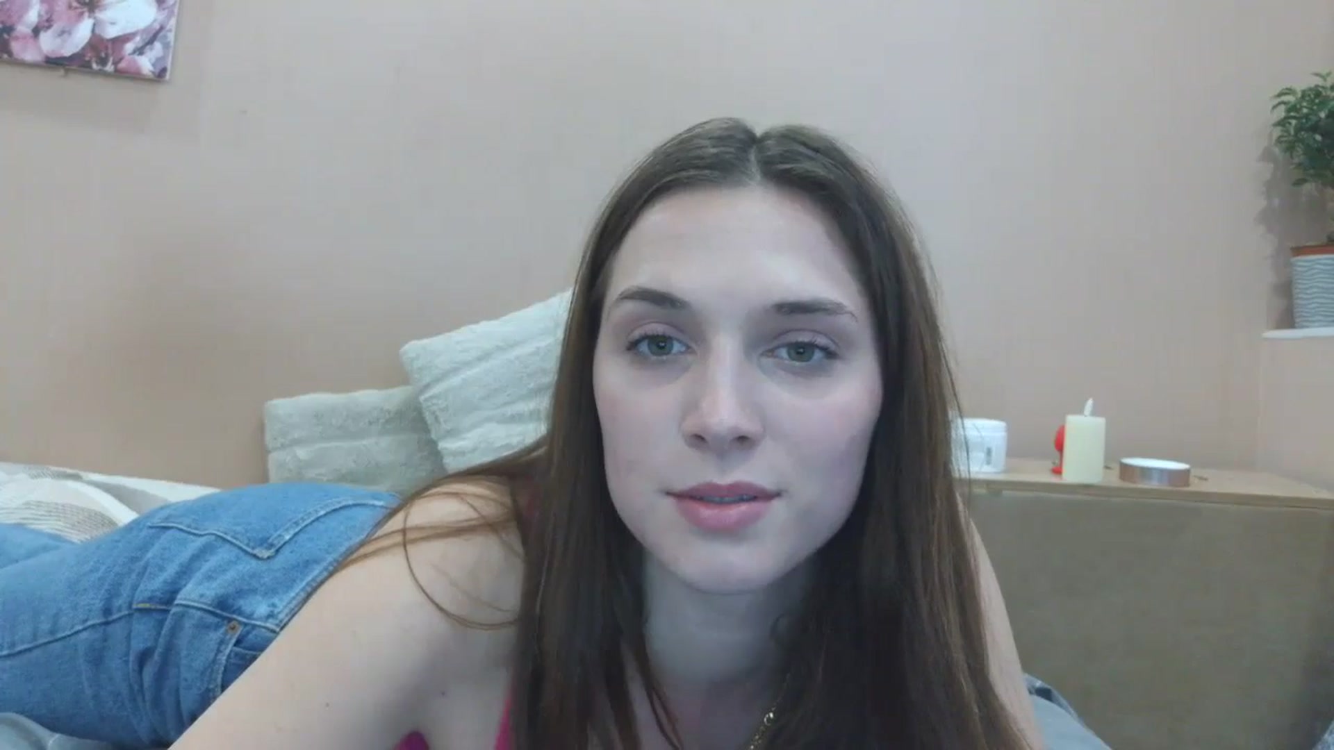 Gallery image thumbnail from HaleyReed's myfreecams stream on, 04/16/2025, 16:07 image 17 of 20