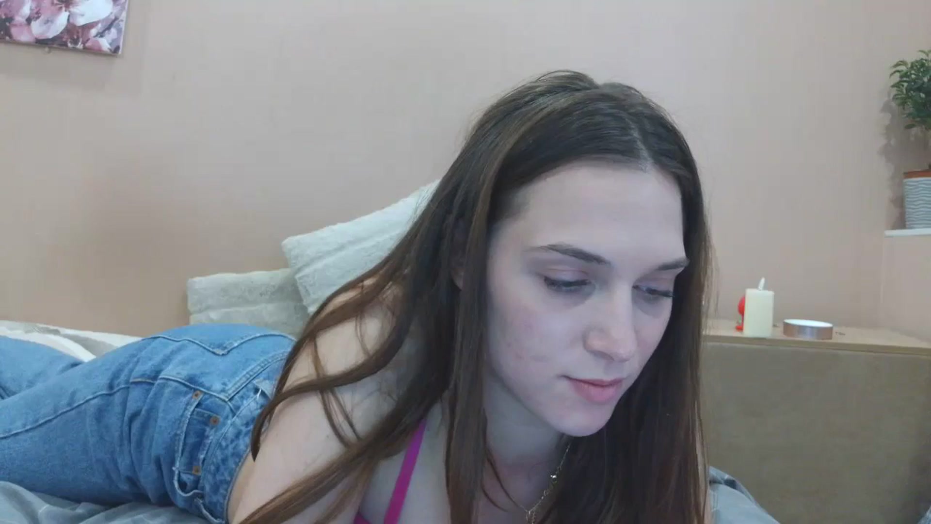 Gallery image thumbnail from HaleyReed's myfreecams stream on, 04/16/2025, 16:07 image 12 of 20
