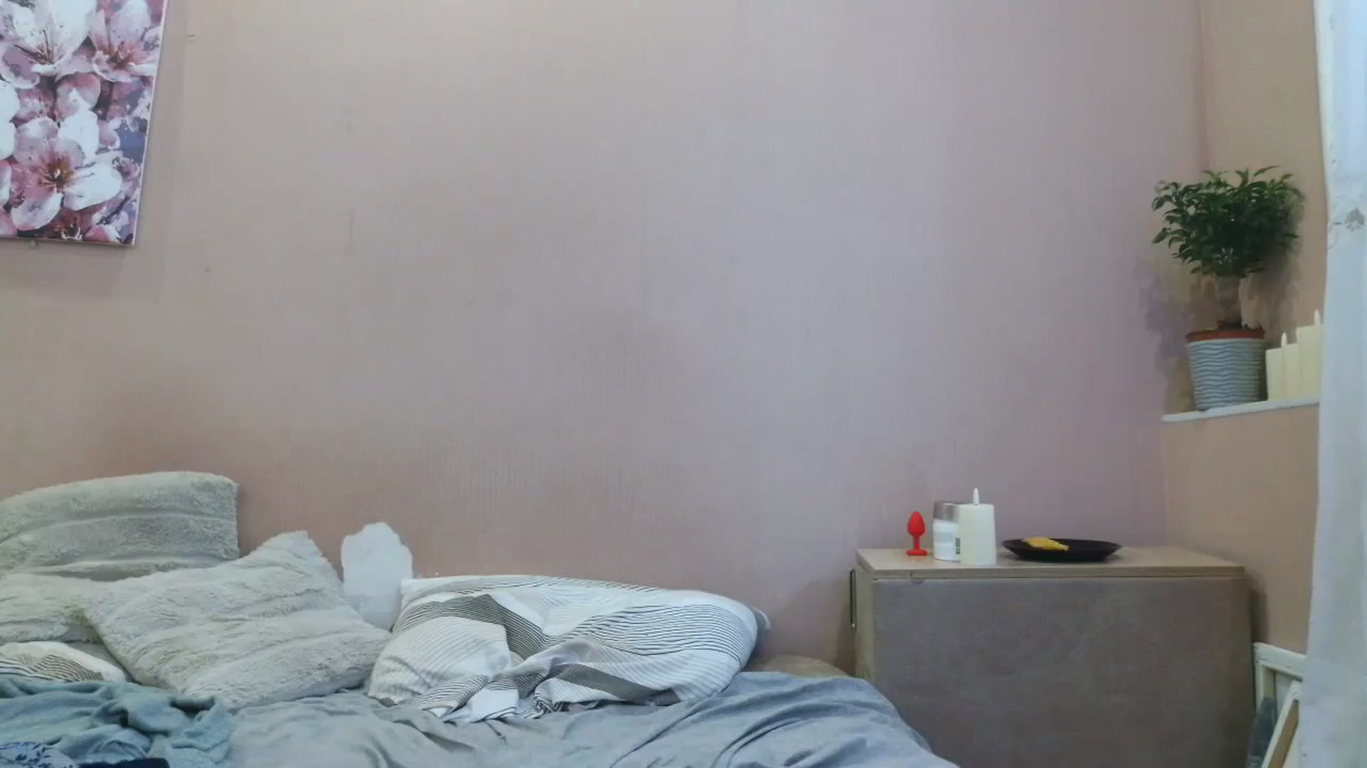 Gallery image thumbnail from HaleyReed's myfreecams stream on, 04/17/2025, 14:09 image 11 of 20