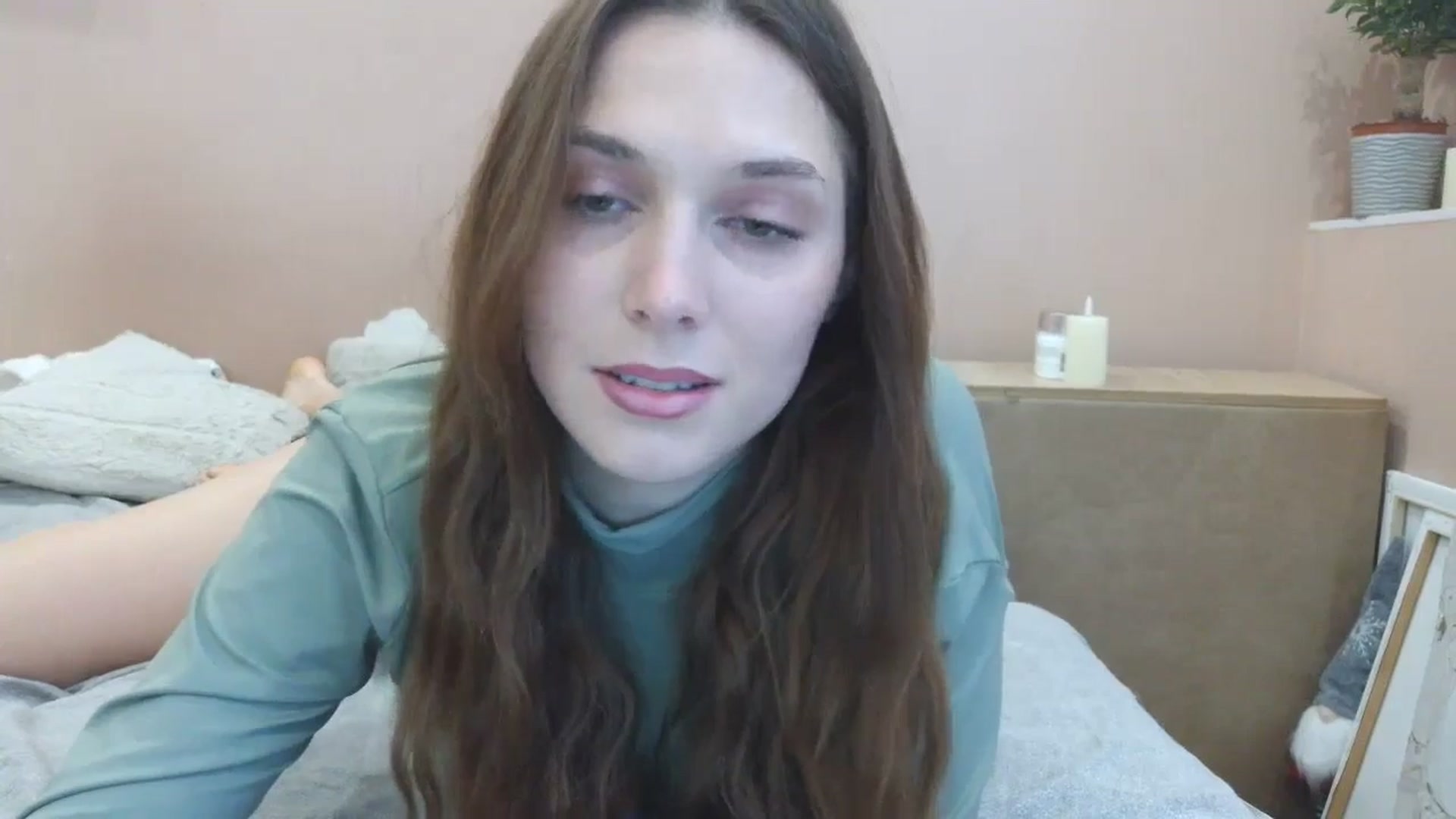 Gallery image thumbnail from HaleyReed's myfreecams stream on, 04/18/2025, 11:33 image 20 of 20