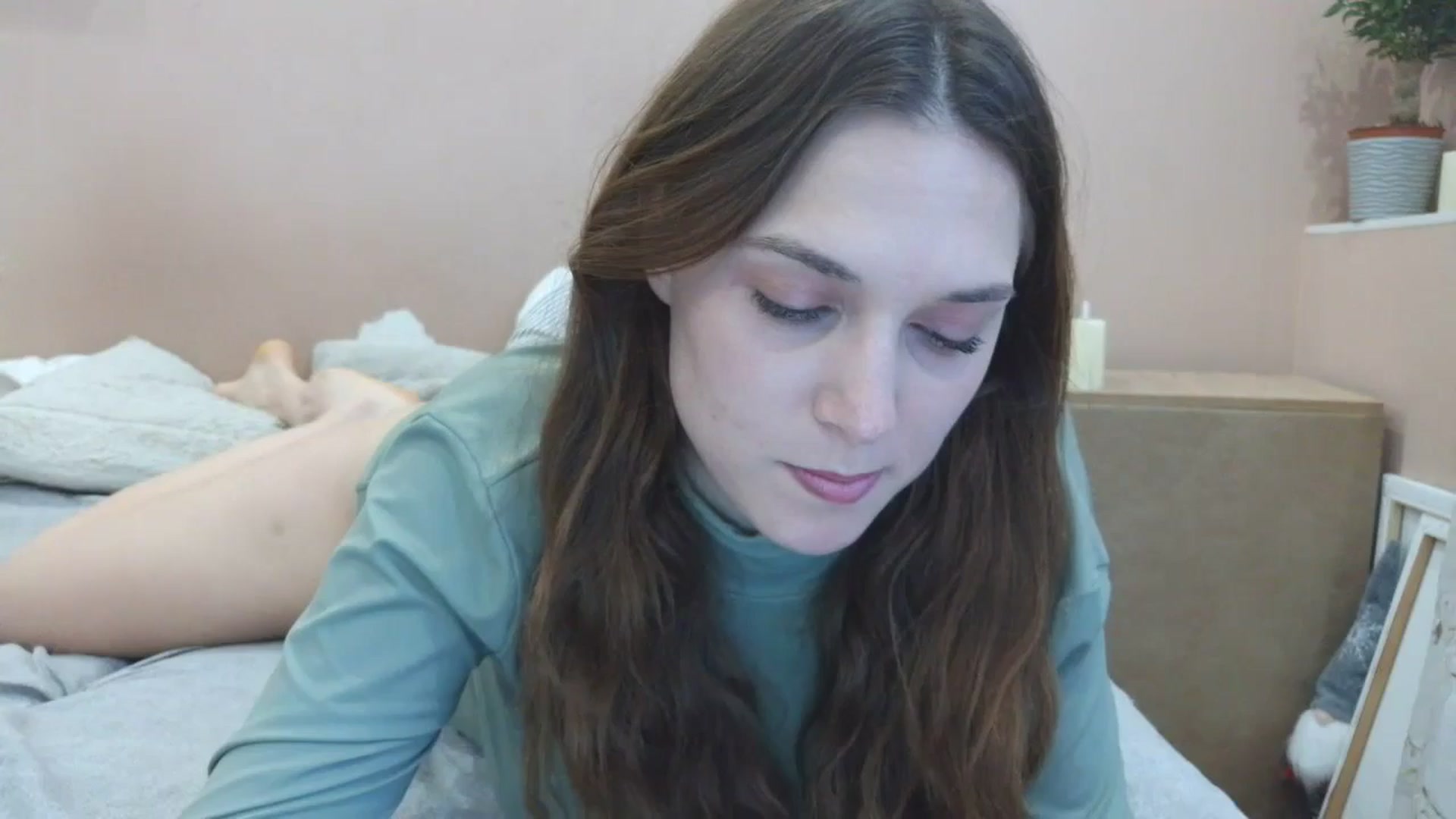 Gallery image thumbnail from HaleyReed's myfreecams stream on, 04/18/2025, 11:33 image 10 of 20