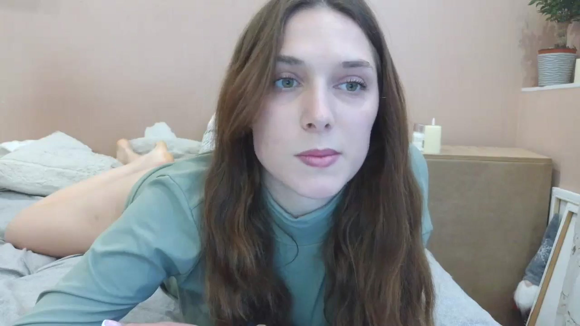 Gallery image thumbnail from HaleyReed's myfreecams stream on, 04/18/2025, 11:33 image 14 of 20