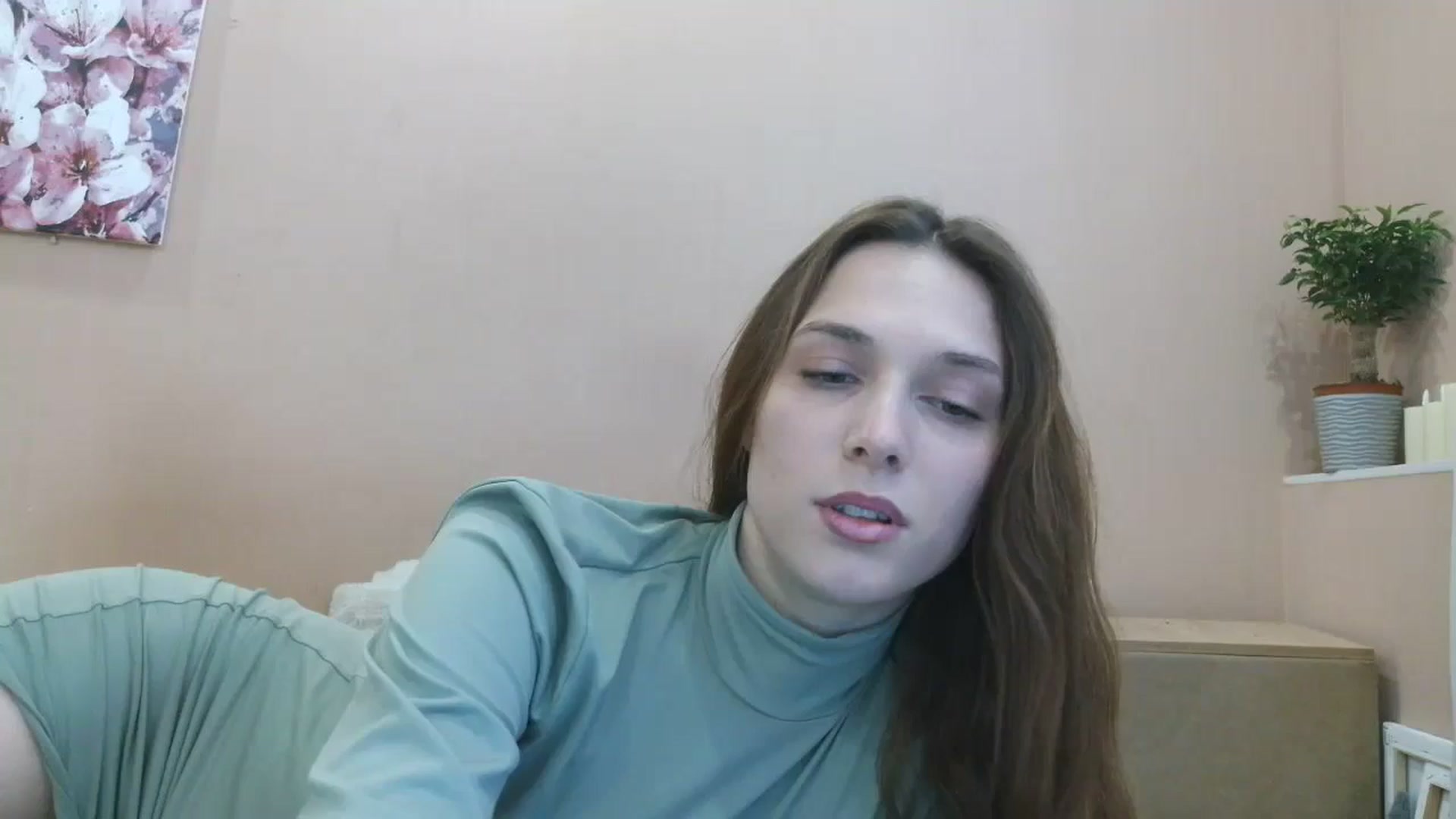 Gallery image thumbnail from HaleyReed's myfreecams stream on, 04/18/2025, 12:01 image 3 of 20