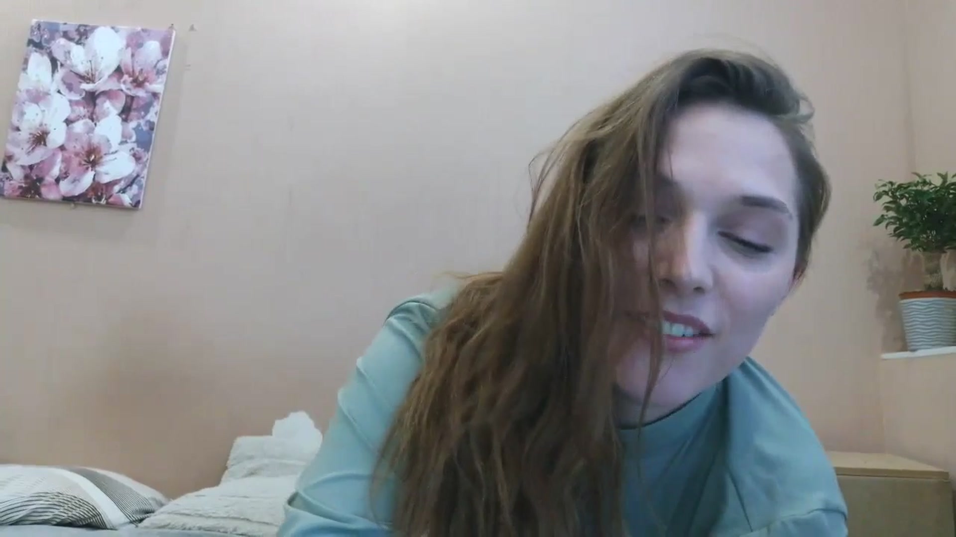 Gallery image thumbnail from HaleyReed's myfreecams stream on, 04/18/2025, 13:02 image 15 of 20