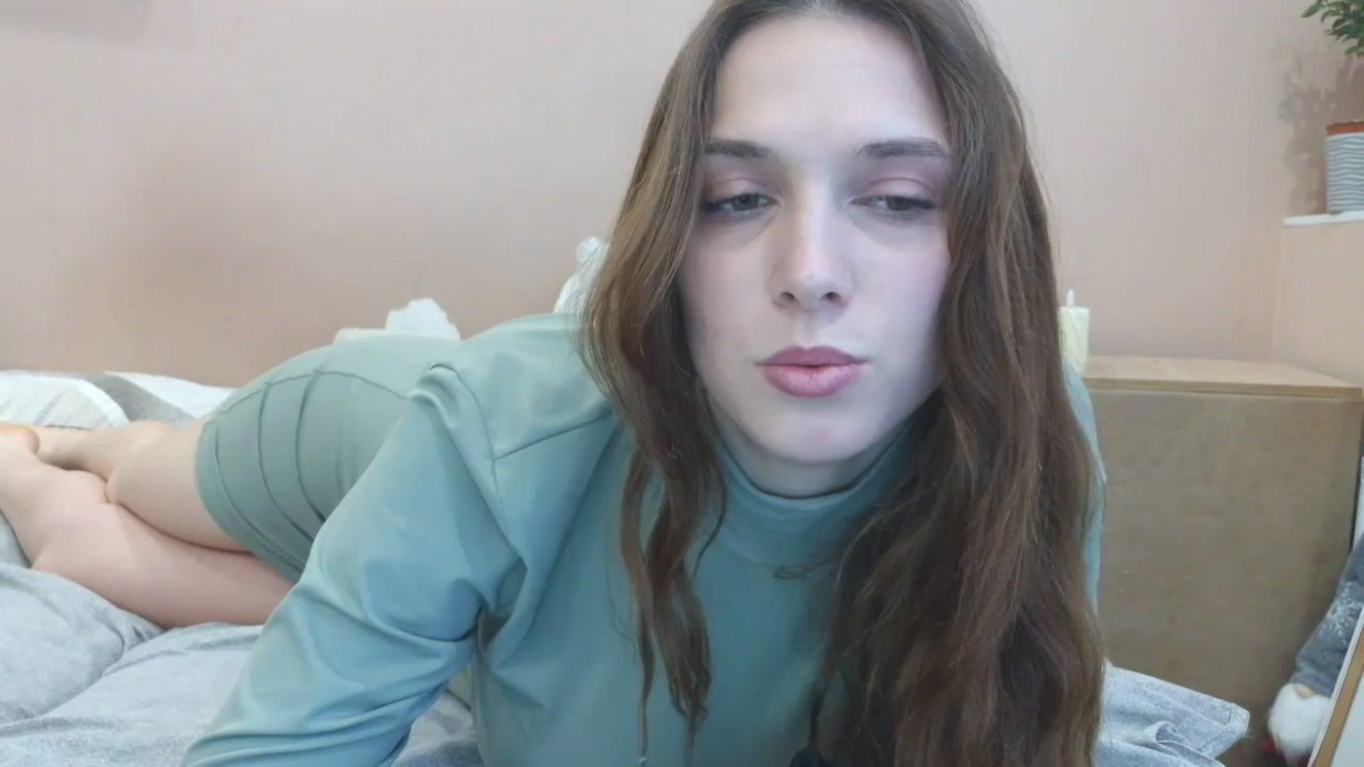 Gallery image thumbnail from HaleyReed's myfreecams stream on, 04/18/2025, 13:02 image 2 of 20