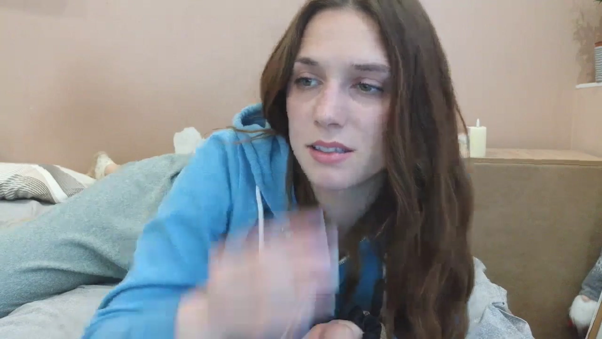 Gallery image thumbnail from HaleyReed's myfreecams stream on, 04/18/2025, 14:26 image 16 of 20