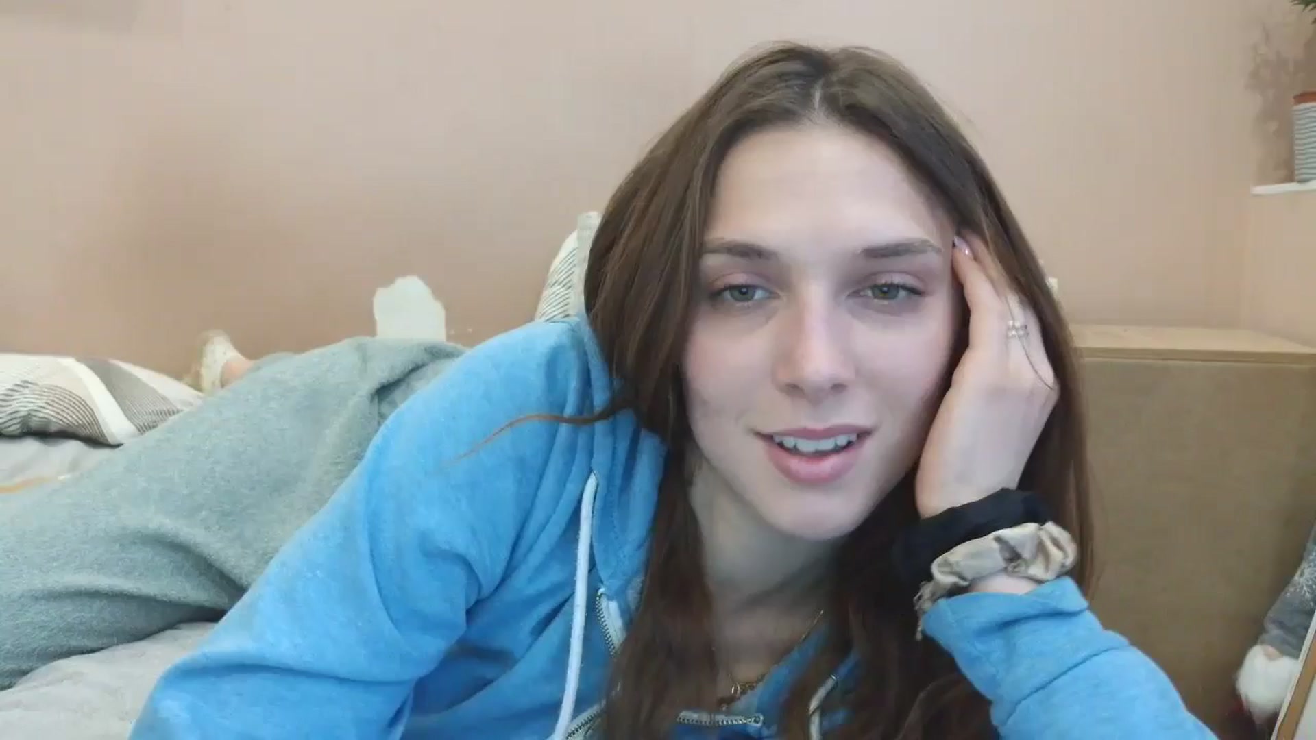 Gallery image thumbnail from HaleyReed's myfreecams stream on, 04/18/2025, 14:26 image 20 of 20