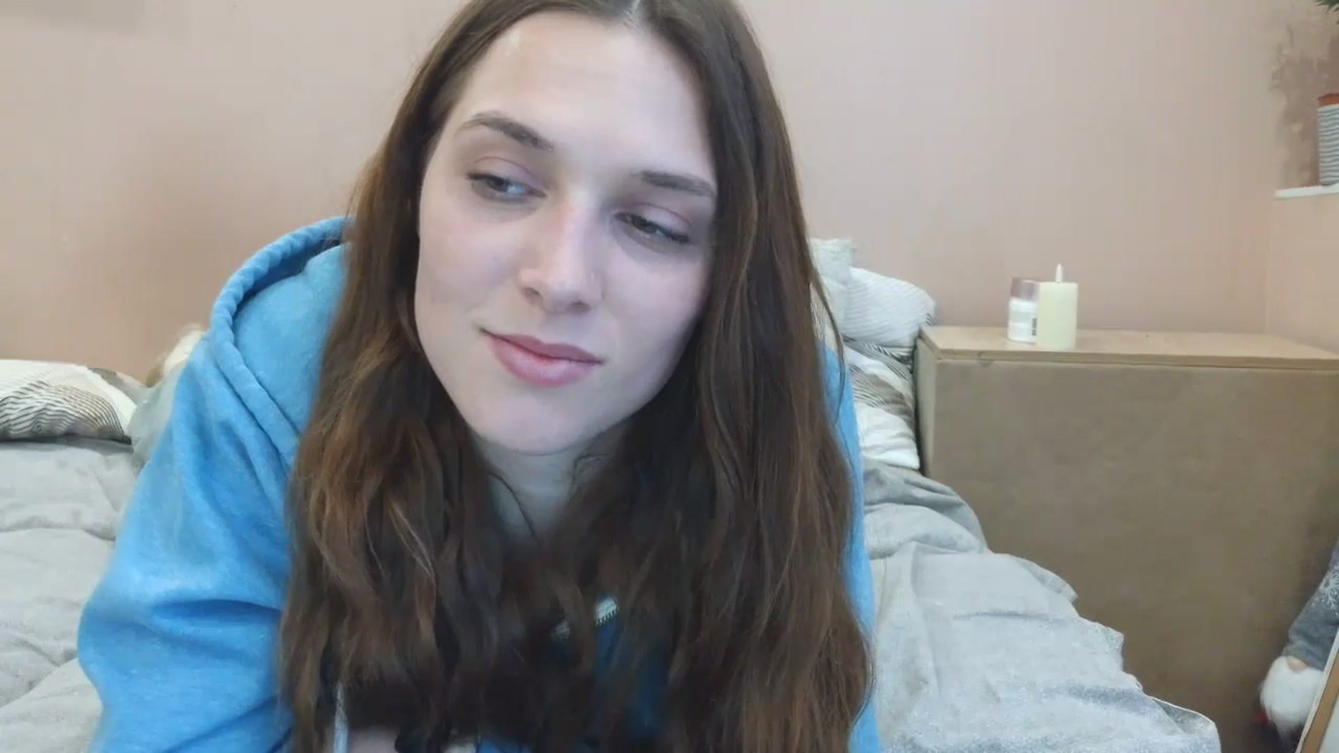 Gallery image thumbnail from HaleyReed's myfreecams stream on, 04/18/2025, 14:26 image 15 of 20