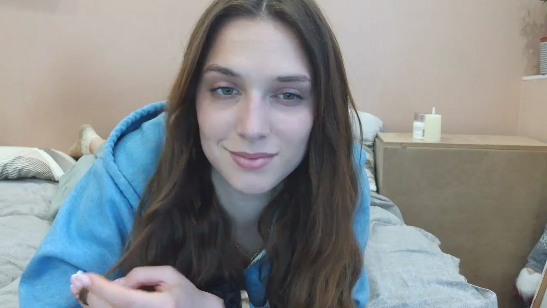 Gallery image thumbnail from HaleyReed's myfreecams stream on, 04/18/2025, 14:26 image 9 of 20