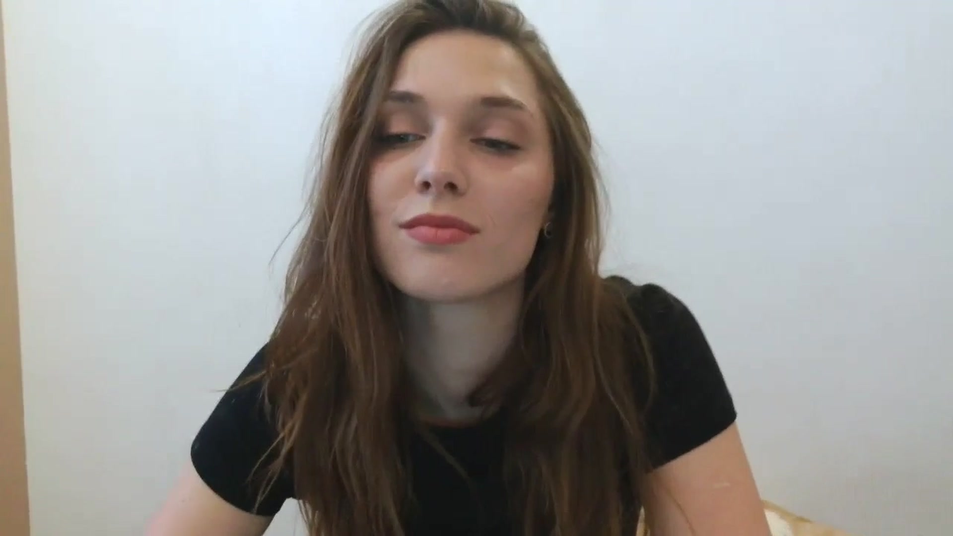 Gallery image thumbnail from HaleyReed's myfreecams stream on, 04/20/2025, 12:29 image 8 of 20