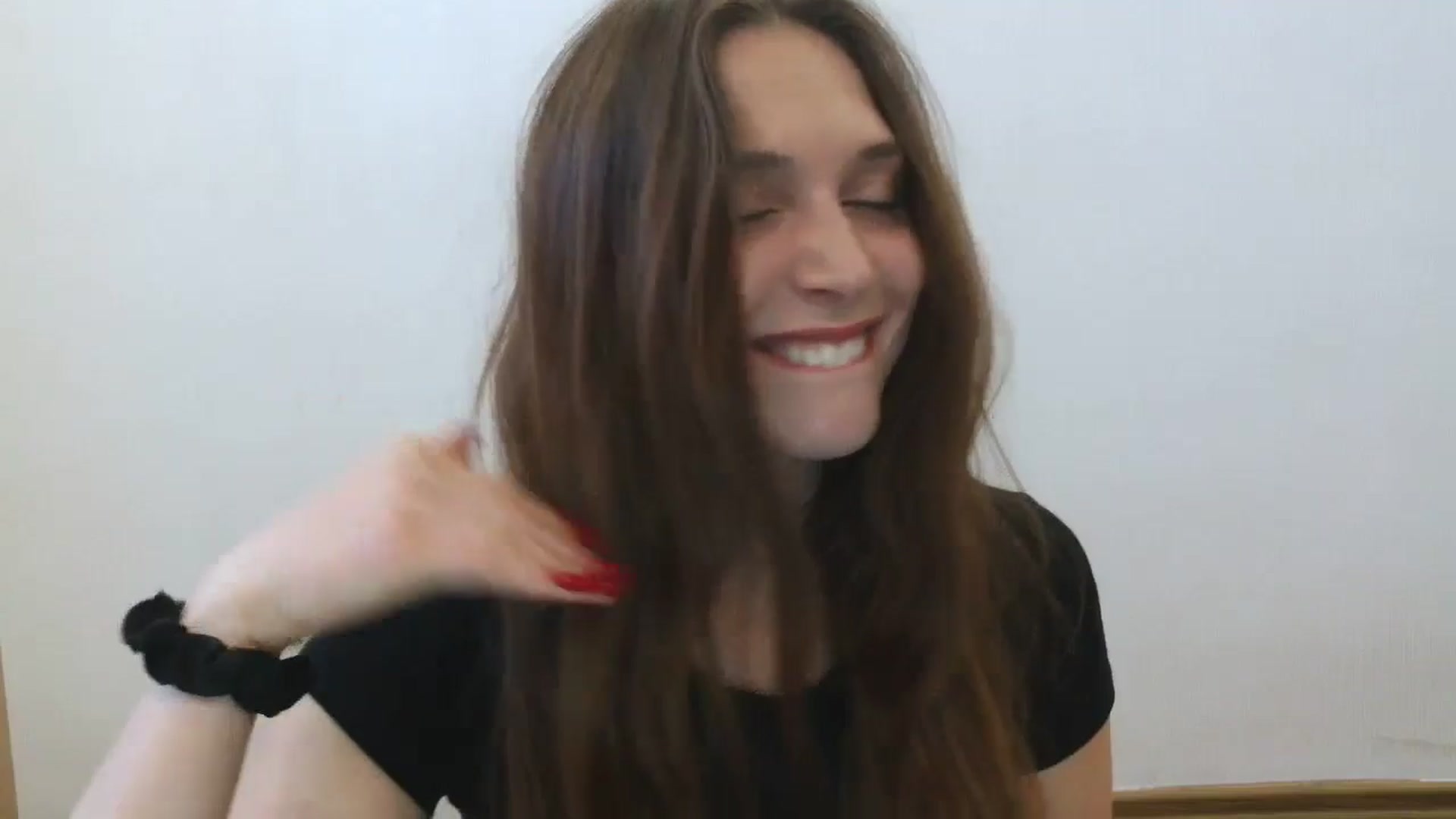 Gallery image thumbnail from HaleyReed's myfreecams stream on, 04/20/2025, 12:29 image 2 of 20