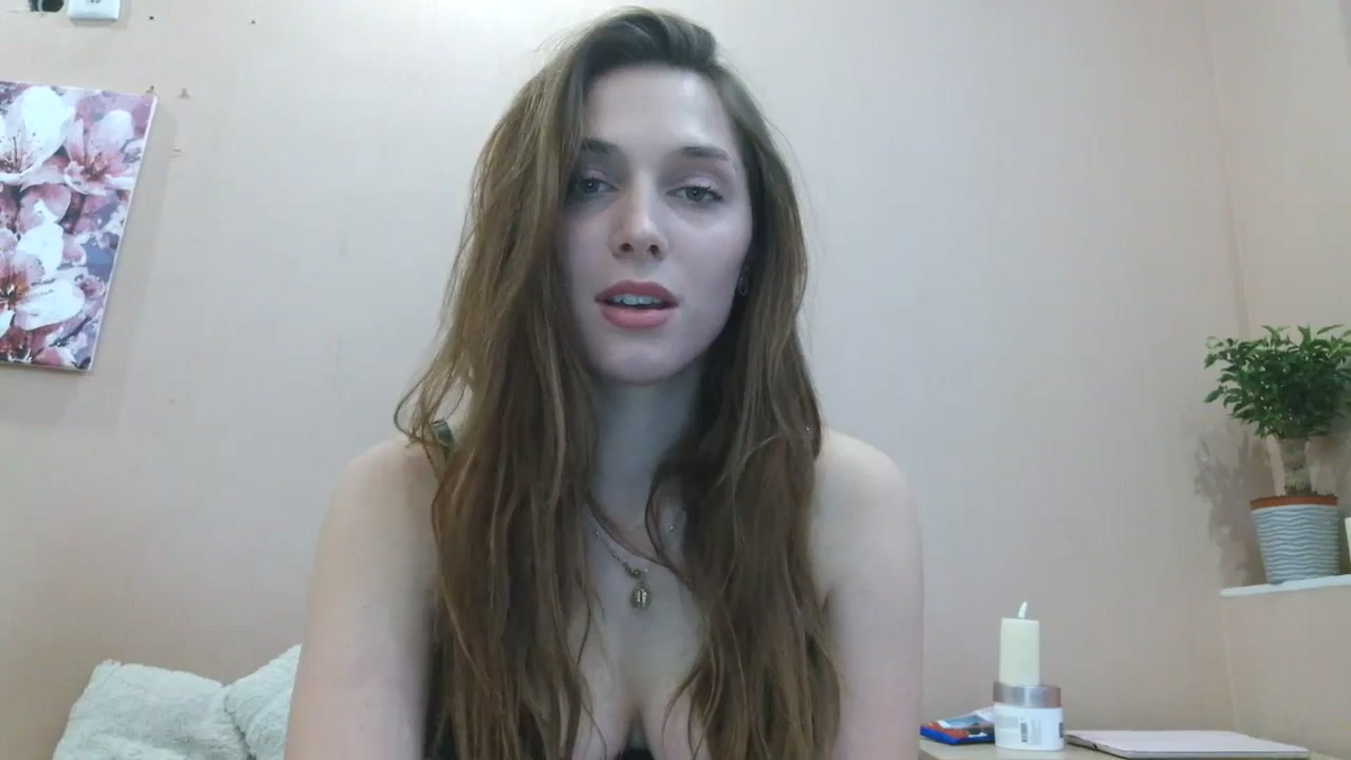 Gallery image thumbnail from HaleyReed's myfreecams stream on, 04/20/2025, 12:57 image 17 of 20