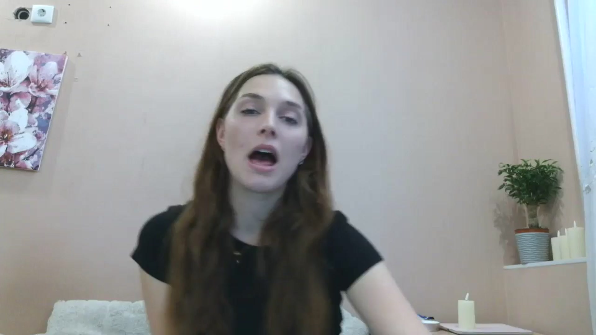 Gallery image thumbnail from HaleyReed's myfreecams stream on, 04/20/2025, 14:40 image 14 of 20