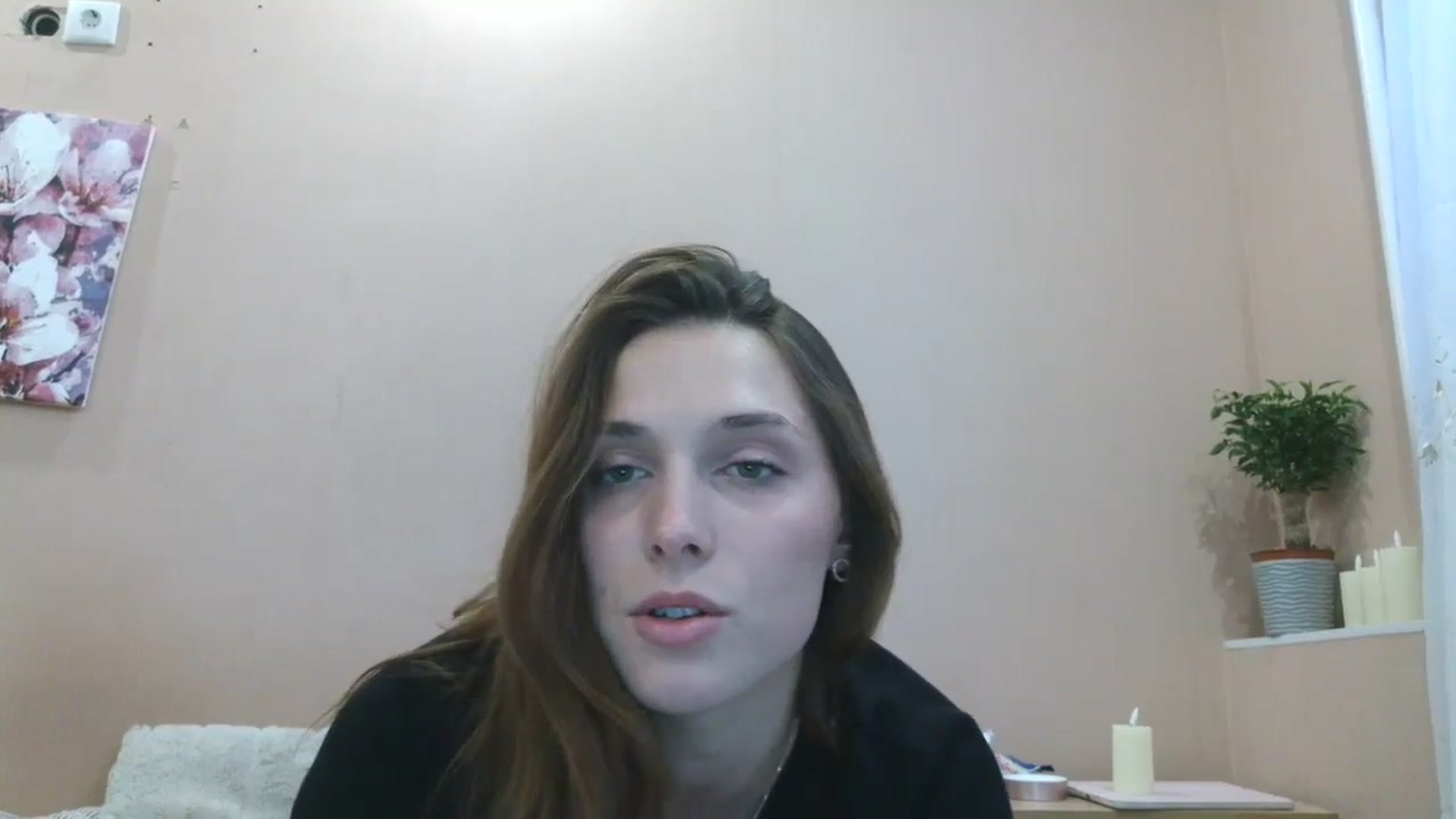 Gallery image thumbnail from HaleyReed's myfreecams stream on, 04/20/2025, 14:40 image 7 of 20