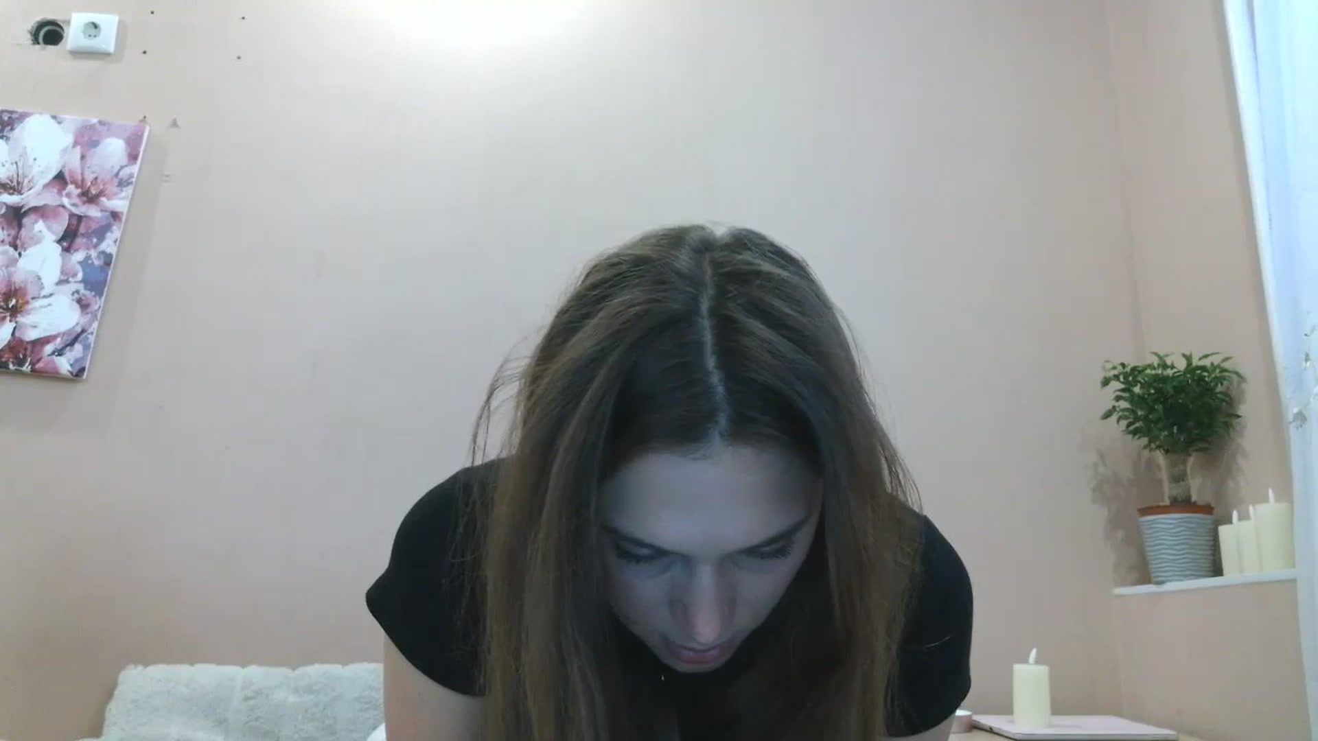 Gallery image thumbnail from HaleyReed's myfreecams stream on, 04/20/2025, 14:40 image 15 of 20
