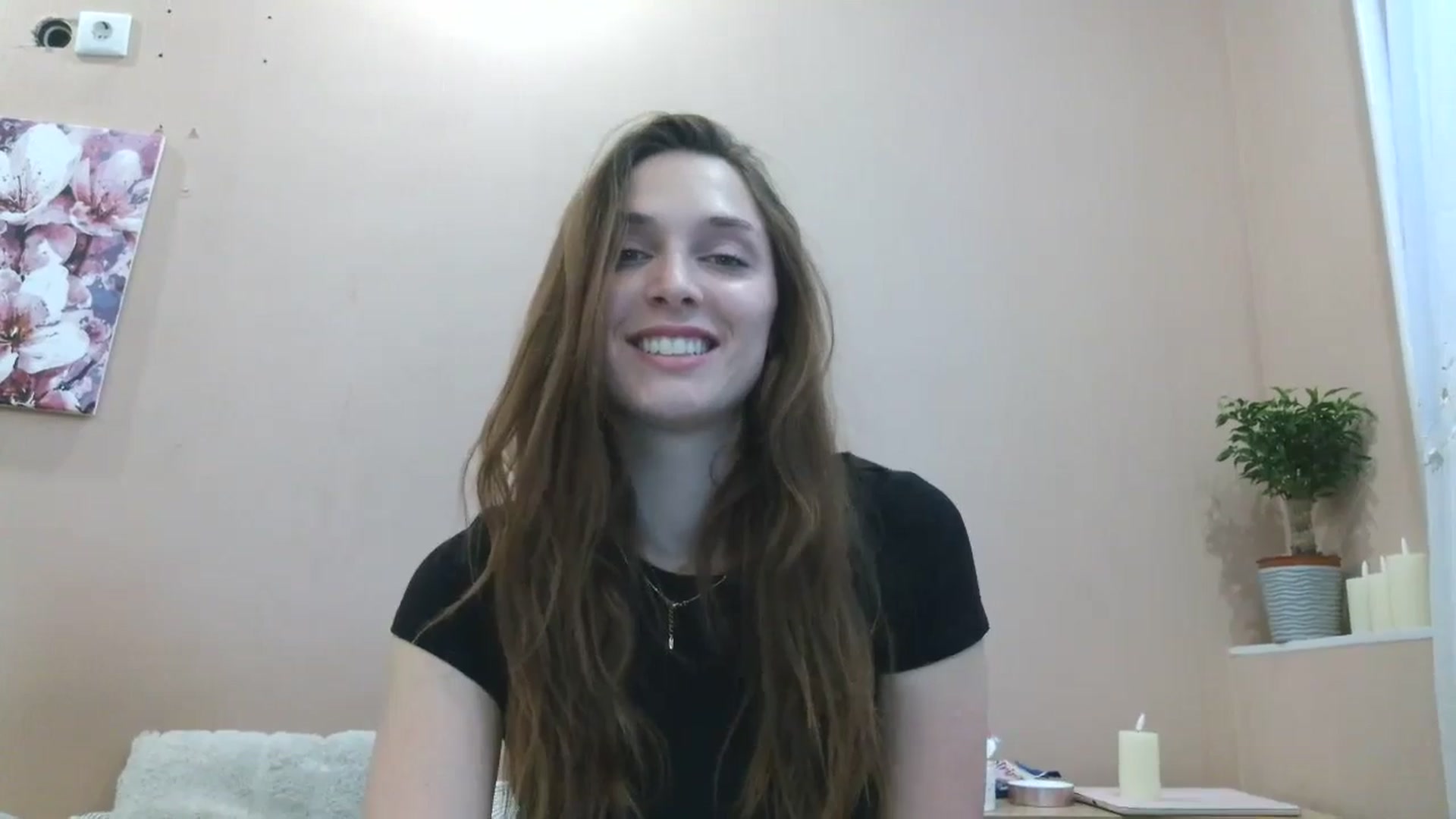 Gallery image thumbnail from HaleyReed's myfreecams stream on, 04/20/2025, 14:40 image 13 of 20