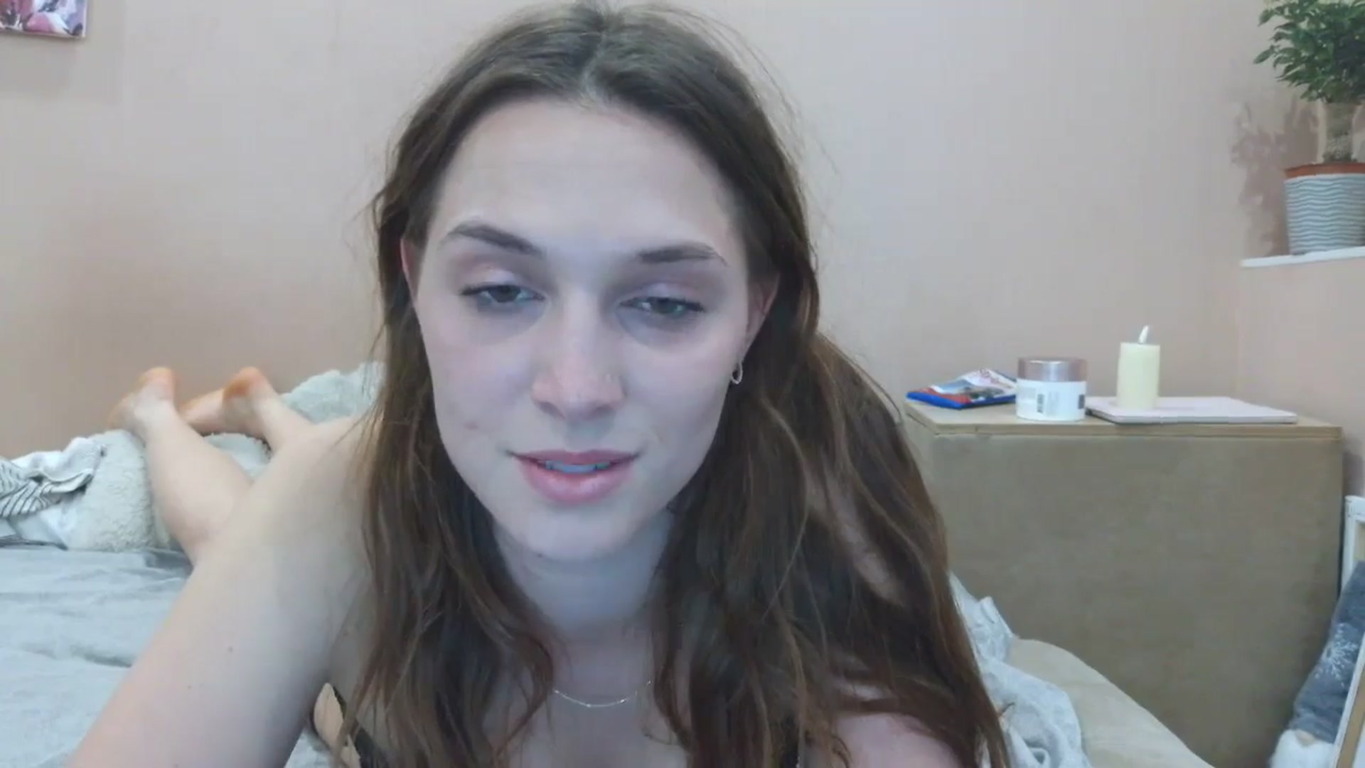 Gallery image thumbnail from HaleyReed's myfreecams stream on, 04/20/2025, 16:25 image 12 of 20