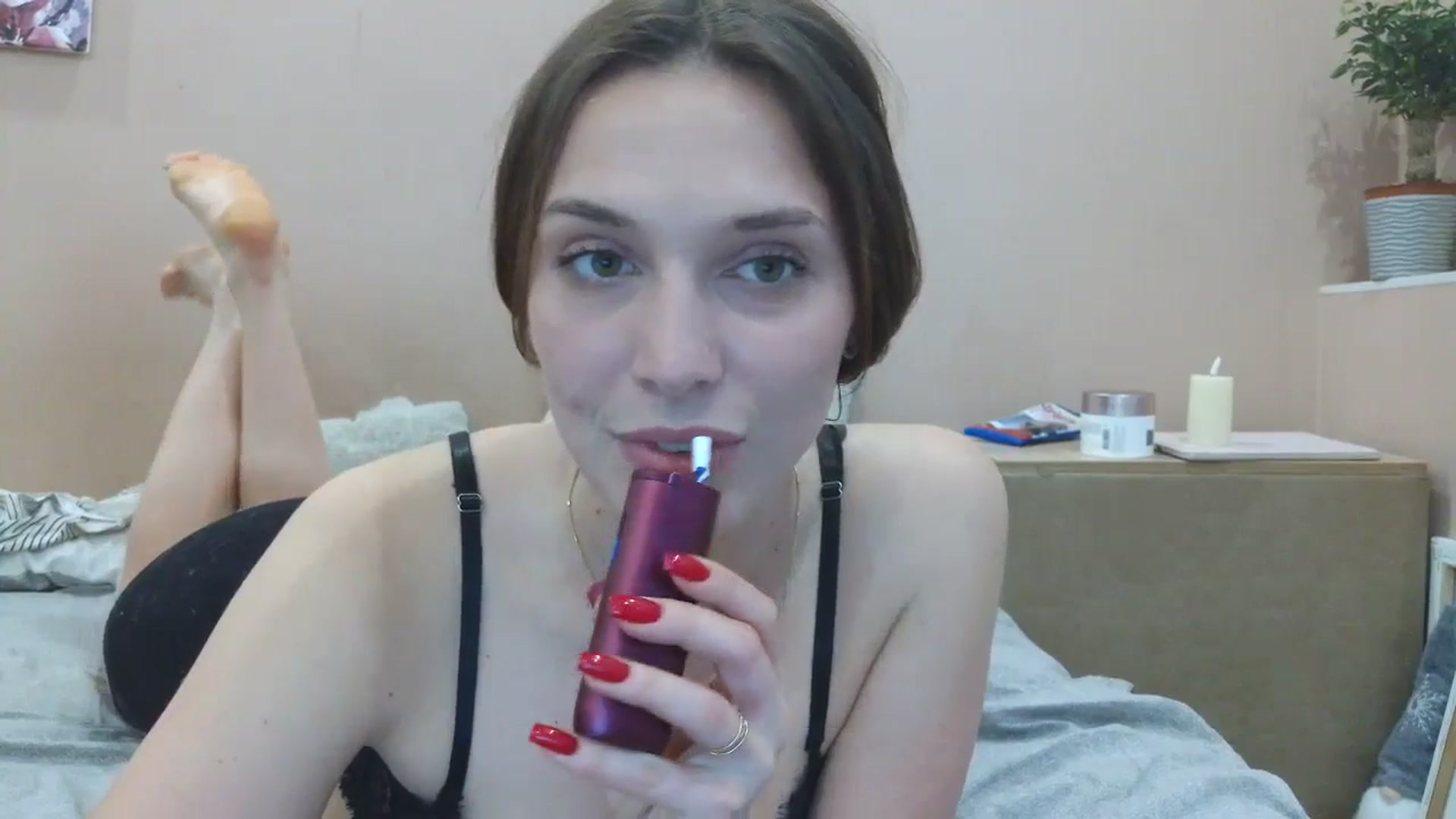 Gallery image thumbnail from HaleyReed's myfreecams stream on, 04/20/2025, 16:25 image 2 of 20