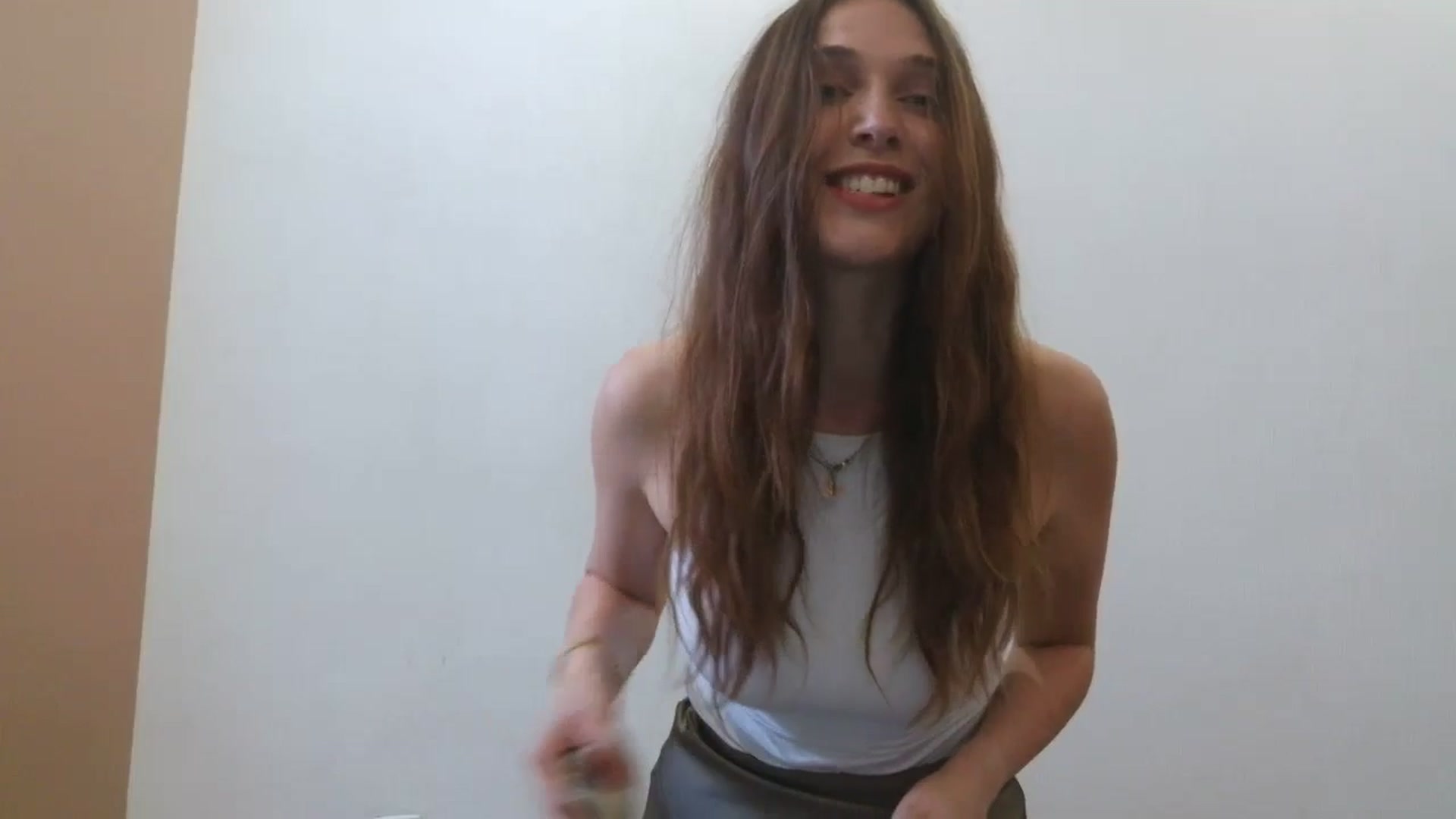 Gallery image thumbnail from HaleyReed's myfreecams stream on, 04/24/2025, 11:38 image 20 of 20