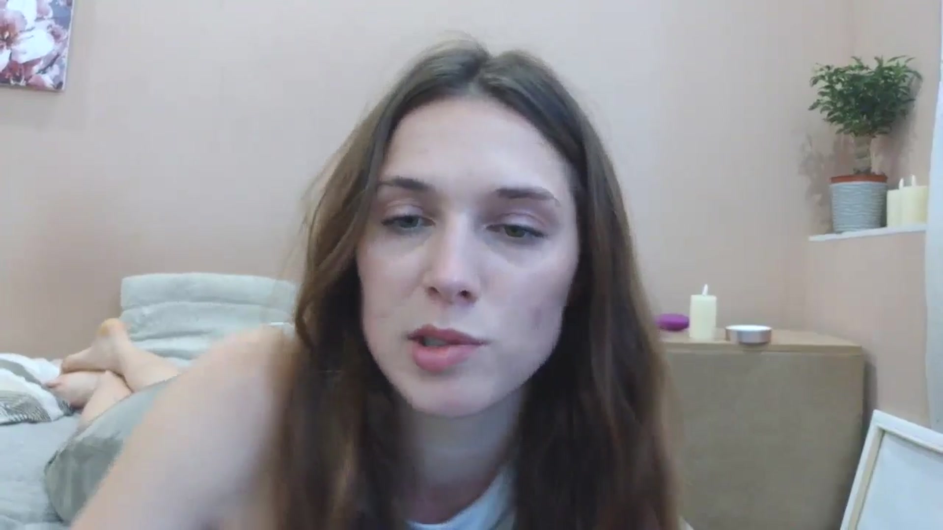Gallery image thumbnail from HaleyReed's myfreecams stream on, 04/24/2025, 12:59 image 7 of 20
