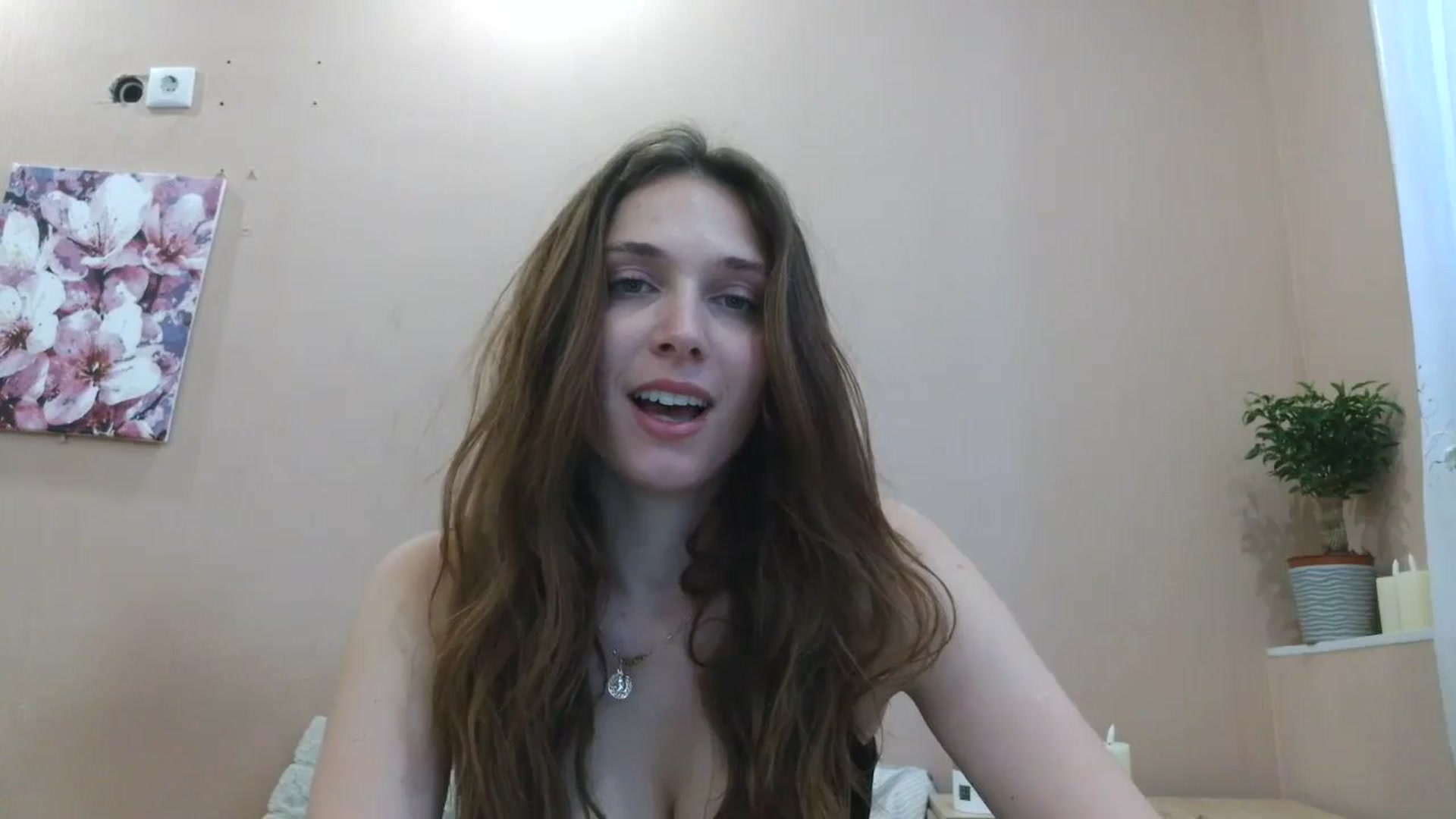 Gallery image thumbnail from HaleyReed's myfreecams stream on, 04/24/2025, 13:41 image 2 of 20