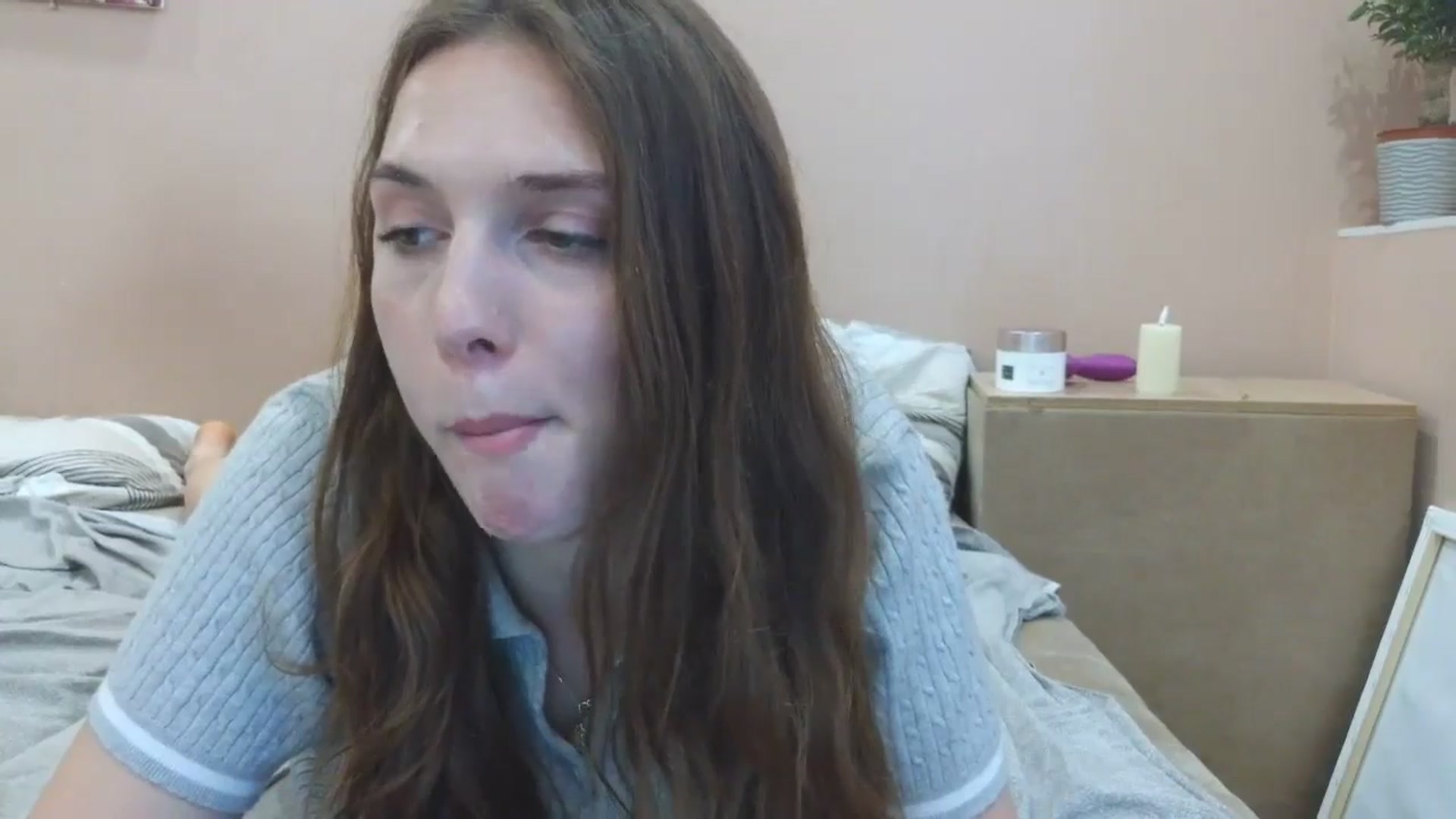 Gallery image thumbnail from HaleyReed's myfreecams stream on, 04/24/2025, 17:17 image 5 of 20