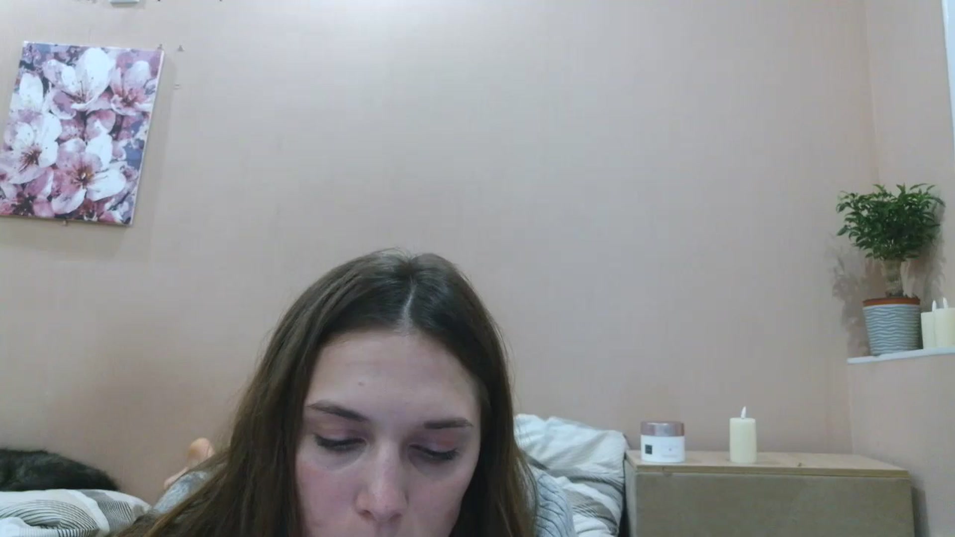 Gallery image thumbnail from HaleyReed's myfreecams stream on, 04/24/2025, 17:17 image 17 of 20