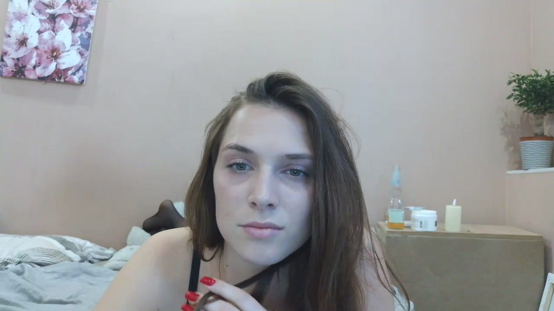 Gallery image thumbnail from HaleyReed's myfreecams stream on, 04/25/2025, 13:09 image 9 of 20