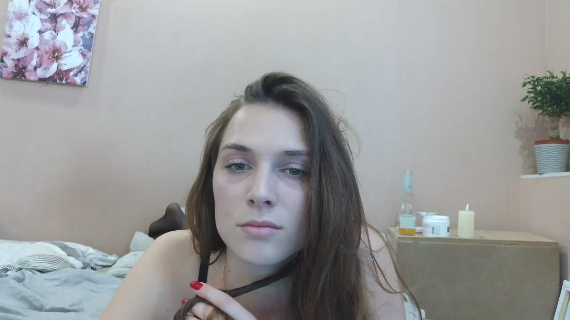 Gallery image thumbnail from HaleyReed's myfreecams stream on, 04/25/2025, 13:09 image 5 of 20